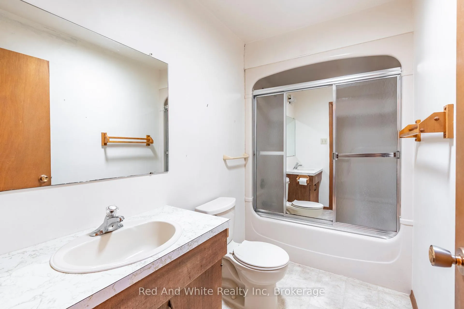 Photo 48 of 346 Jerseyville Road W, Hamilton, Ancaster — HOMEH
