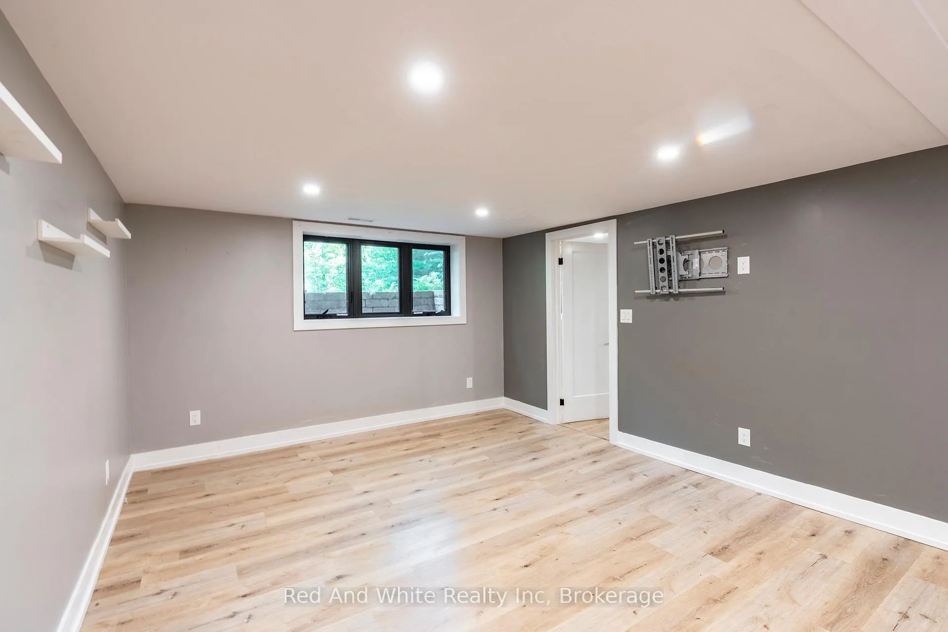 Photo 84 of 346 Jerseyville Road W, Hamilton, Ancaster — HOMEH