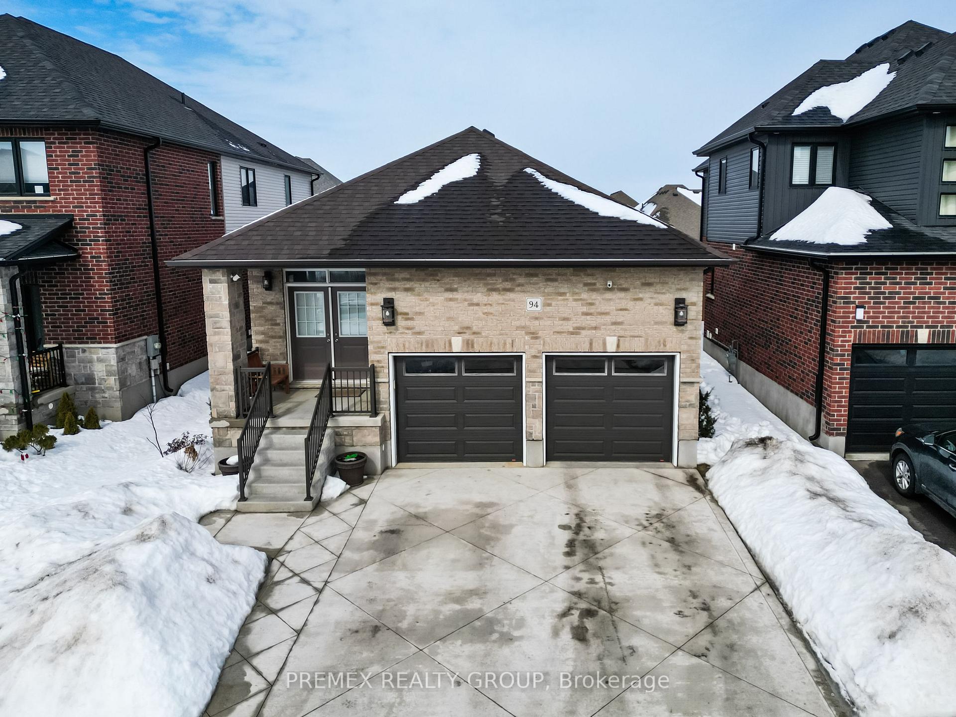 Photo 1 of 94 Arlington Parkway, Brant, Paris — HOMEH