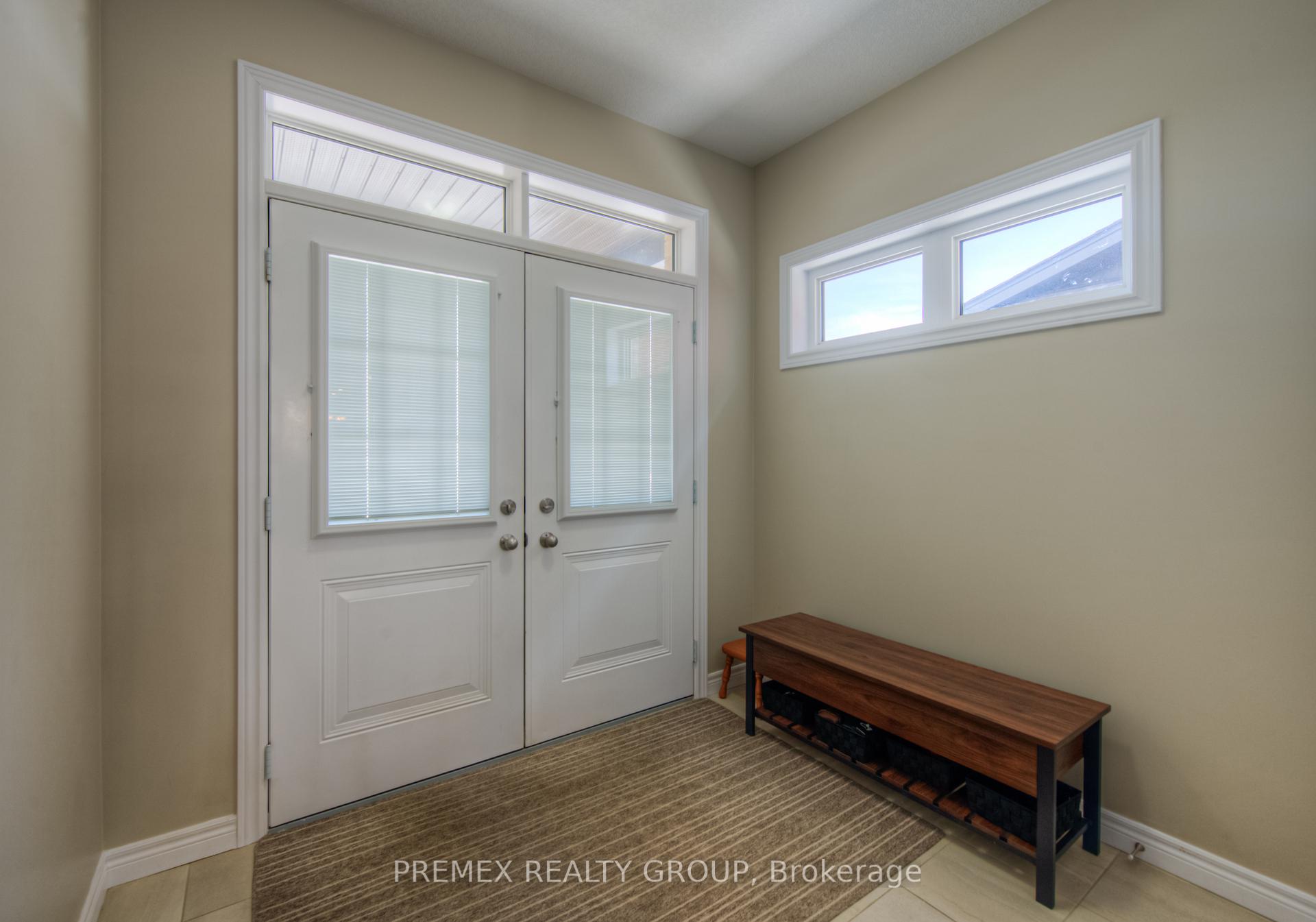 Photo 4 of 94 Arlington Parkway, Brant, Paris — HOMEH