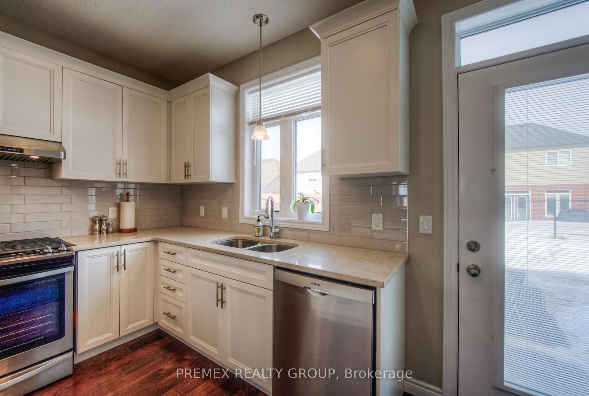 Photo 11 of 94 Arlington Parkway, Brant, Paris — HOMEH