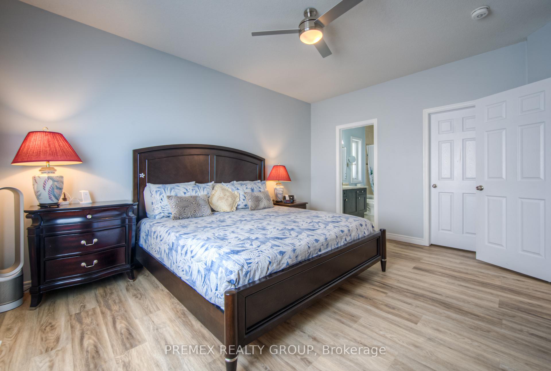 Photo 16 of 94 Arlington Parkway, Brant, Paris — HOMEH