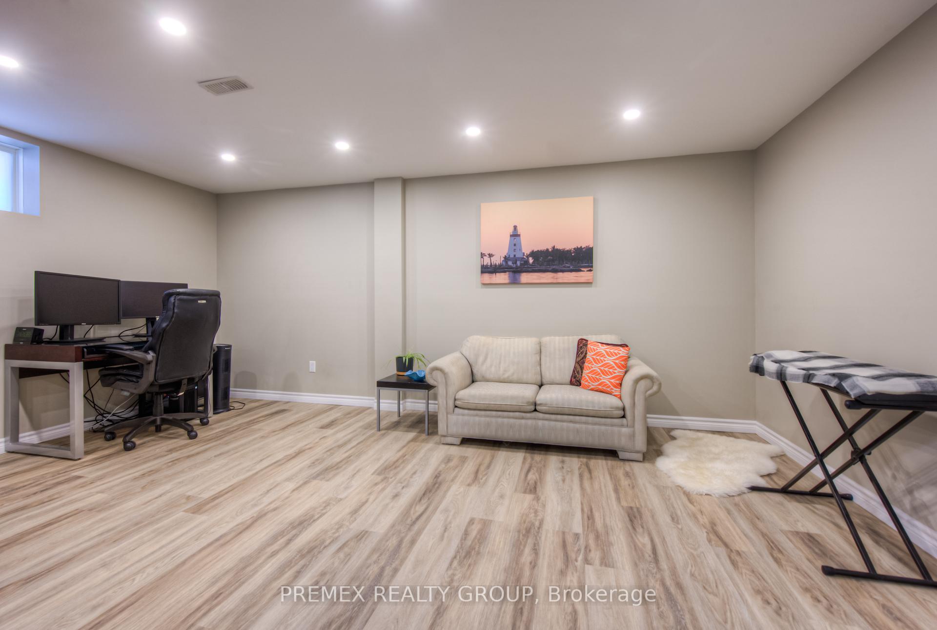 Photo 20 of 94 Arlington Parkway, Brant, Paris — HOMEH