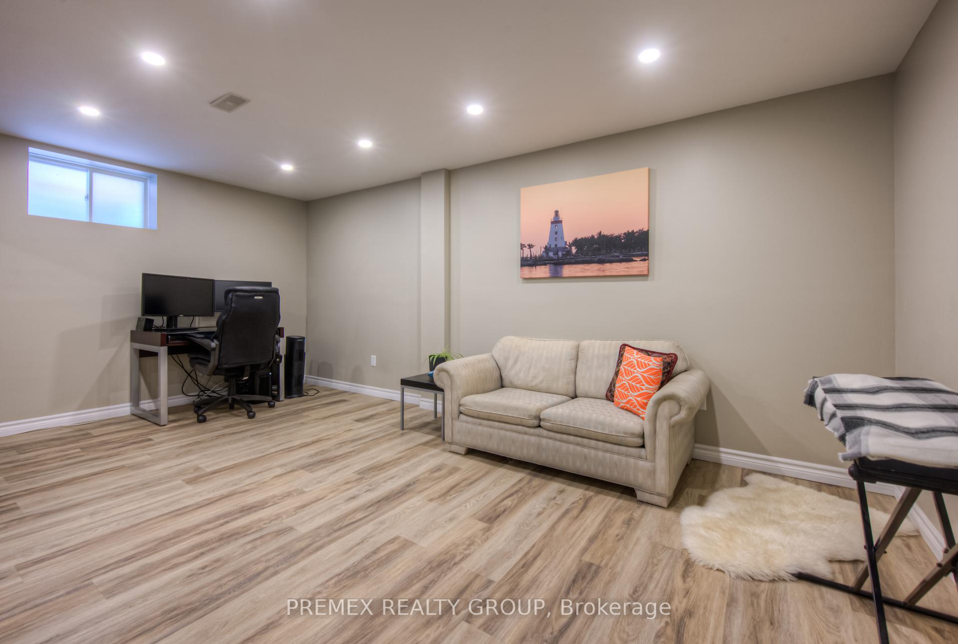 Photo 21 of 94 Arlington Parkway, Brant, Paris — HOMEH