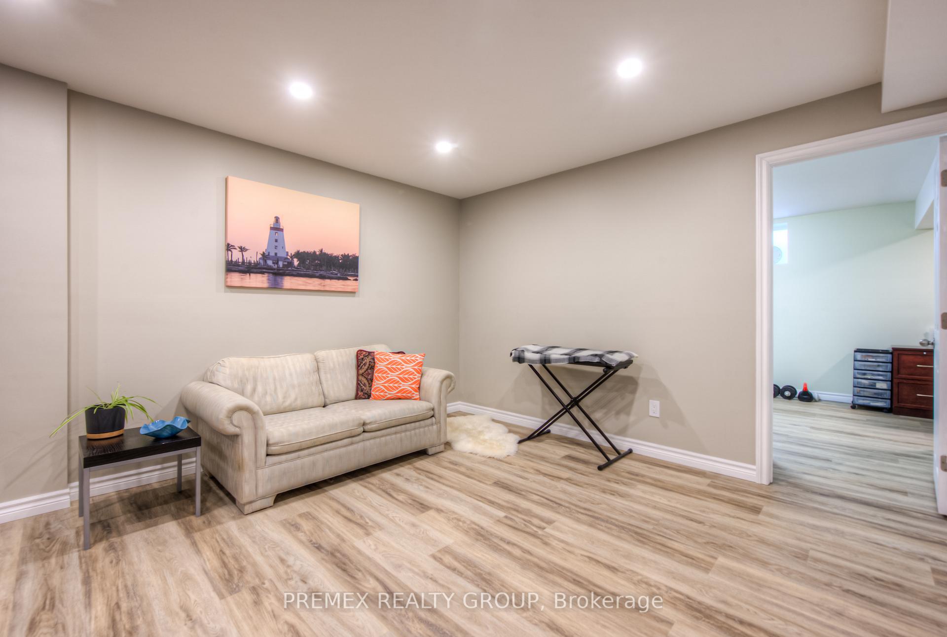 Photo 22 of 94 Arlington Parkway, Brant, Paris — HOMEH