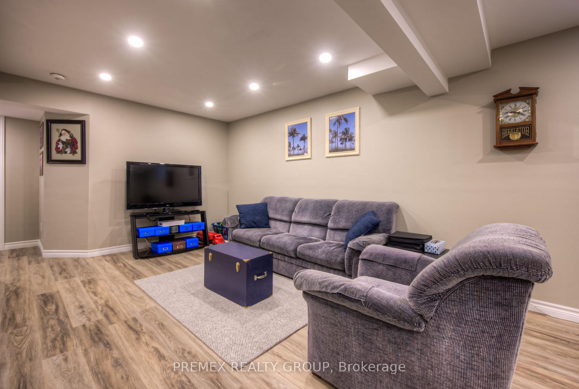 Photo 25 of 94 Arlington Parkway, Brant, Paris — HOMEH