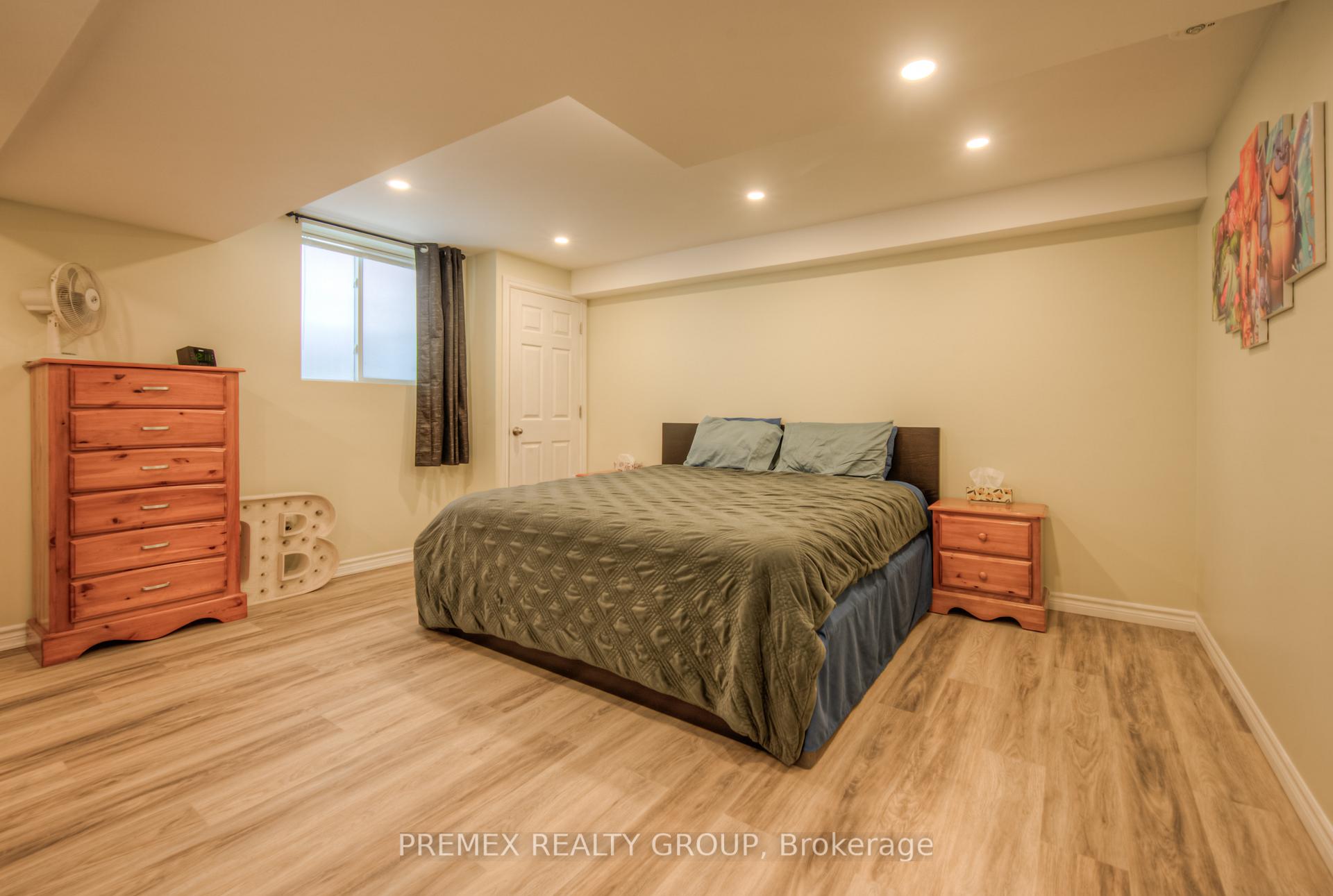 Photo 27 of 94 Arlington Parkway, Brant, Paris — HOMEH