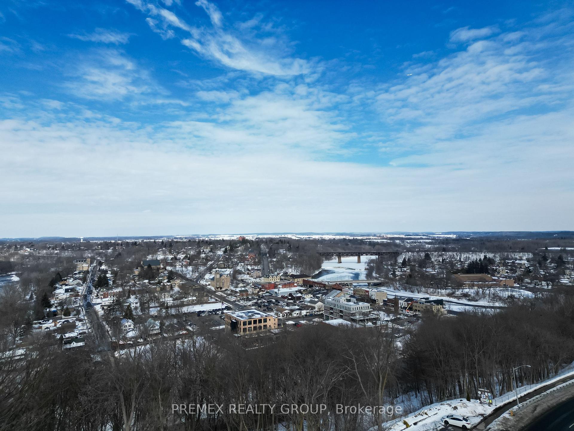 Photo 34 of 94 Arlington Parkway, Brant, Paris — HOMEH