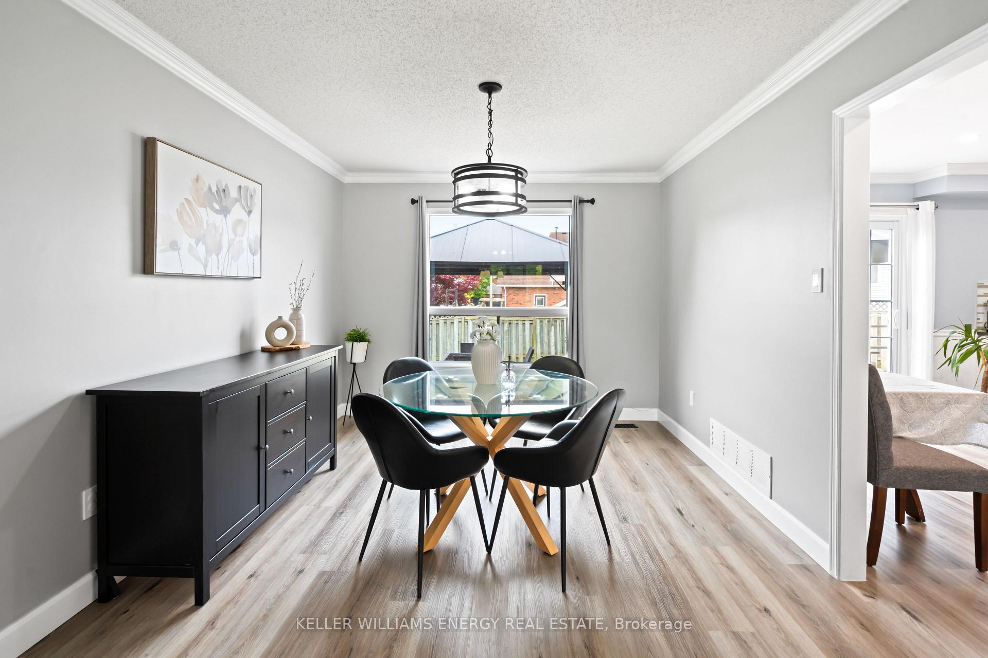 Photo 8 of 55 Strathmanor Drive, Clarington, Bowmanville — HOMEH