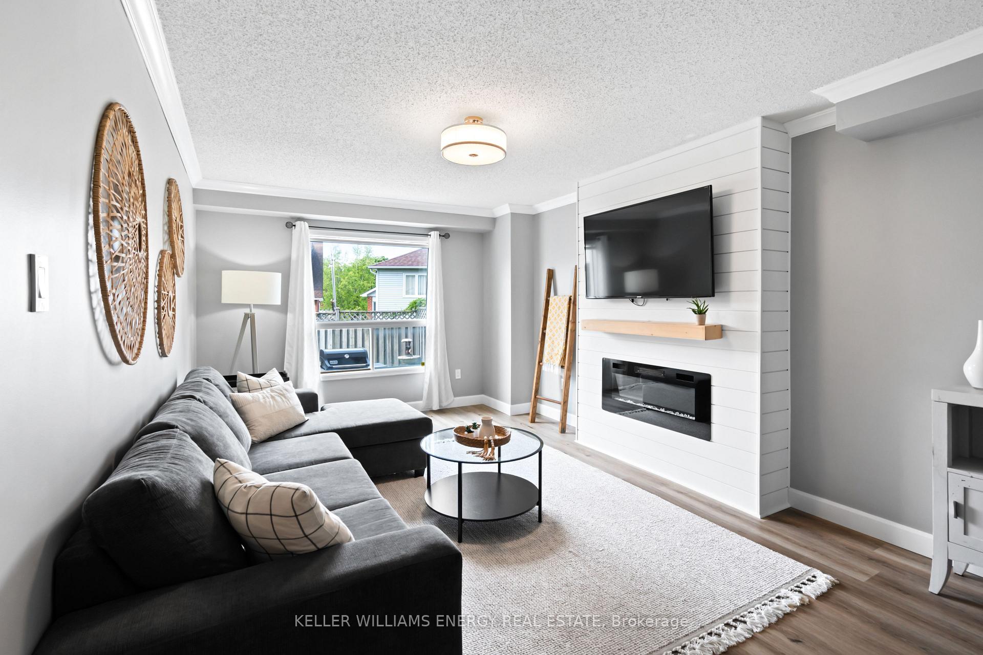Photo 13 of 55 Strathmanor Drive, Clarington, Bowmanville — HOMEH