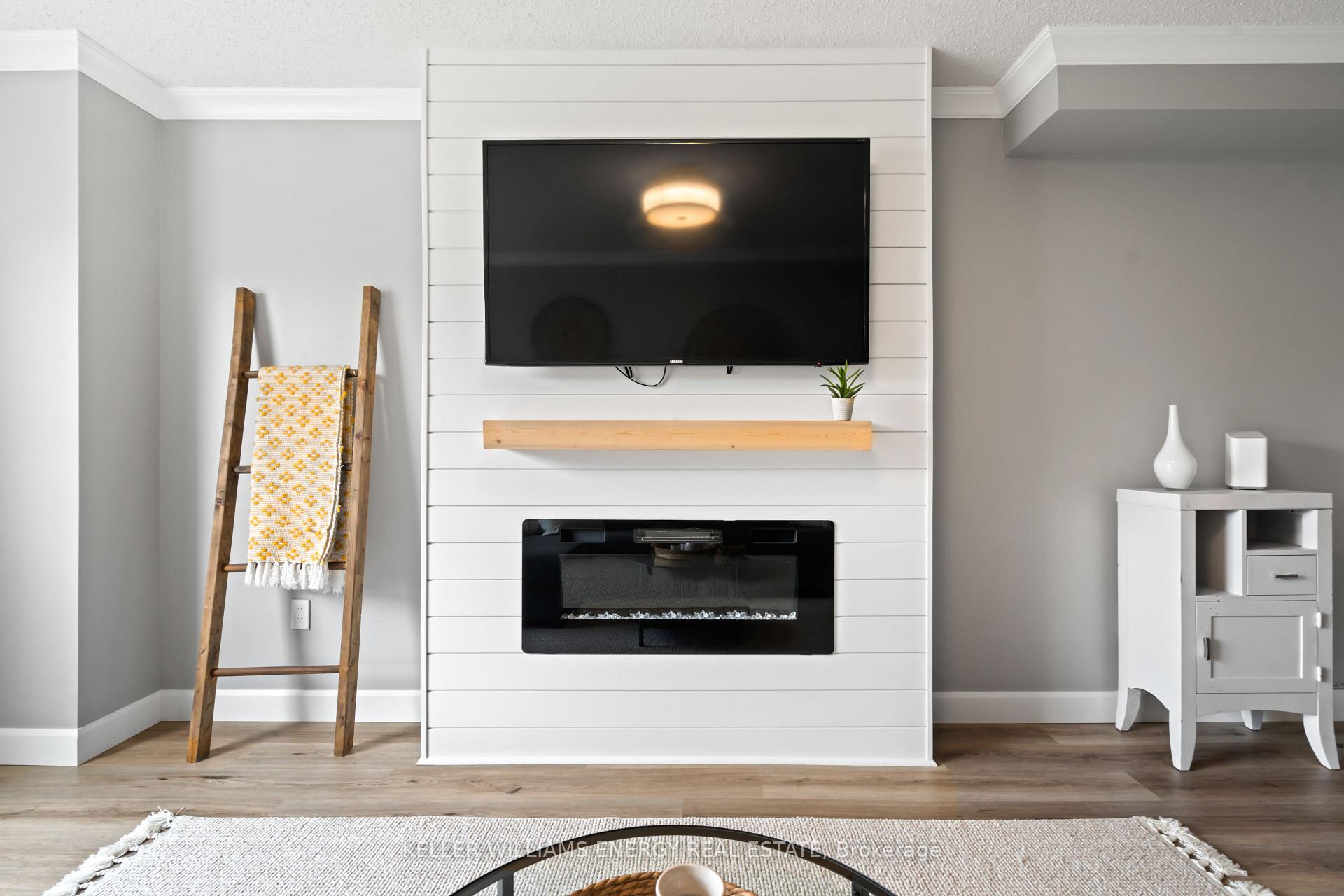 Photo 14 of 55 Strathmanor Drive, Clarington, Bowmanville — HOMEH