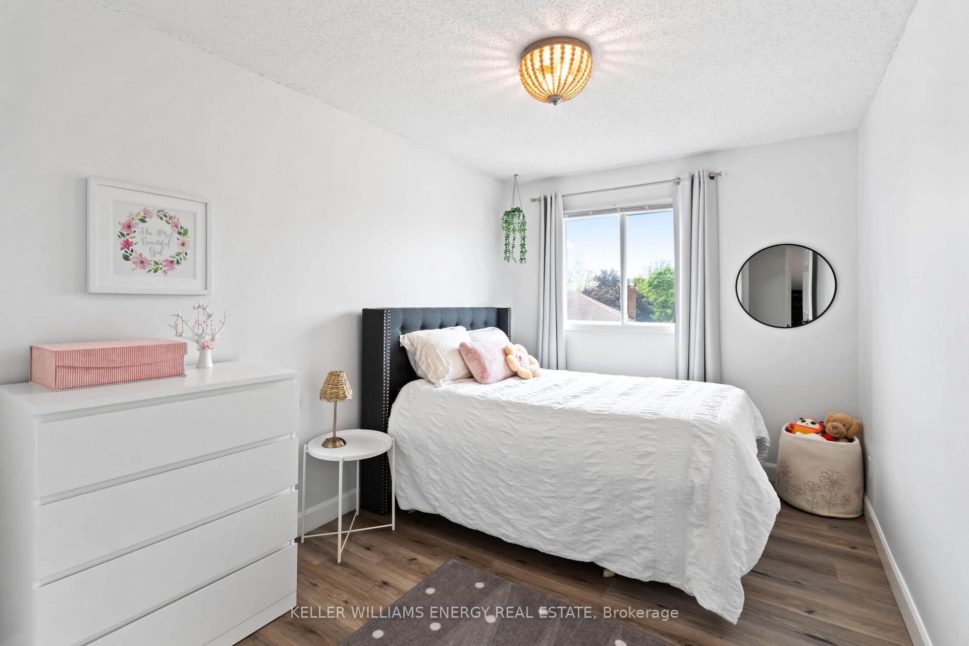 Photo 20 of 55 Strathmanor Drive, Clarington, Bowmanville — HOMEH