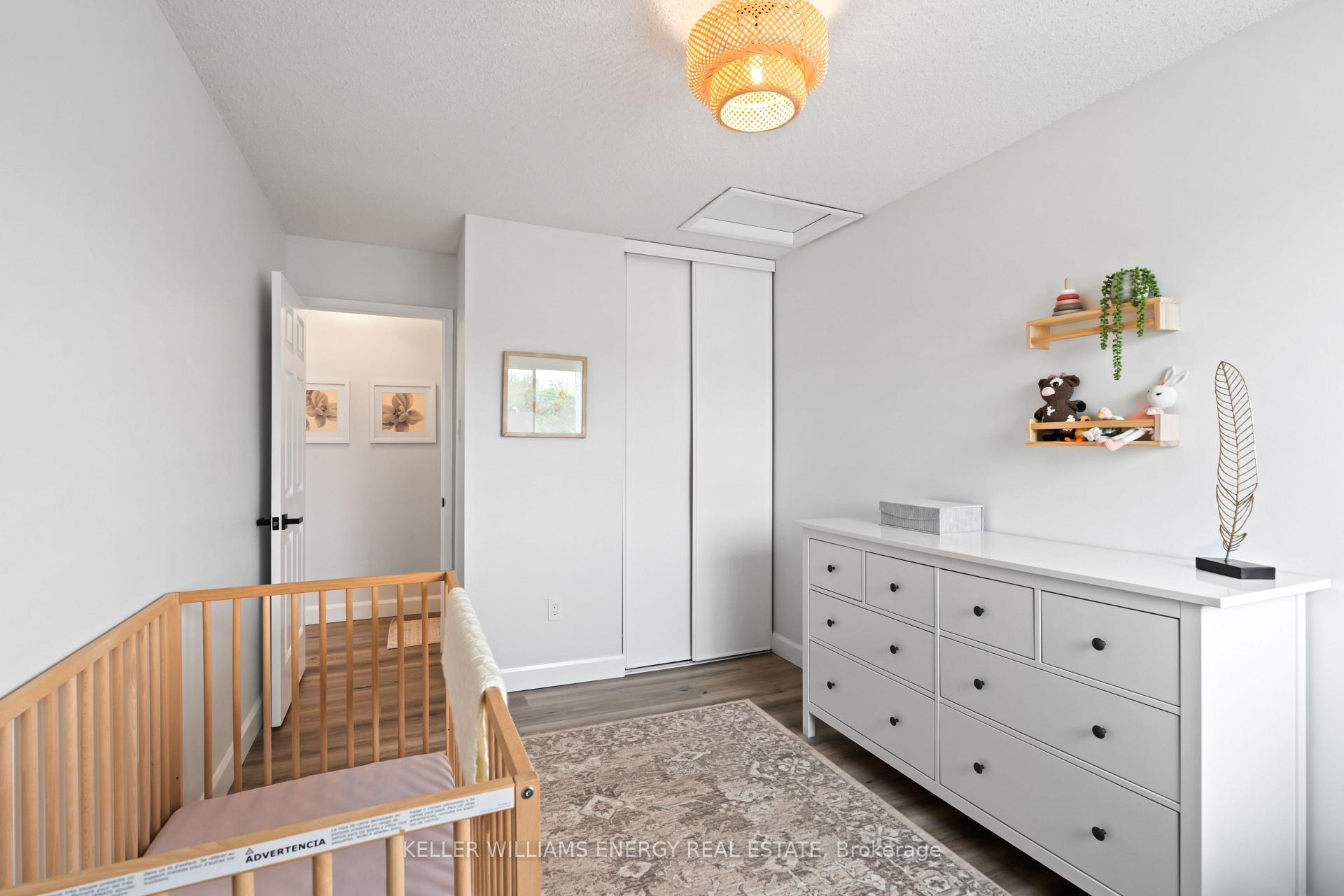 Photo 23 of 55 Strathmanor Drive, Clarington, Bowmanville — HOMEH