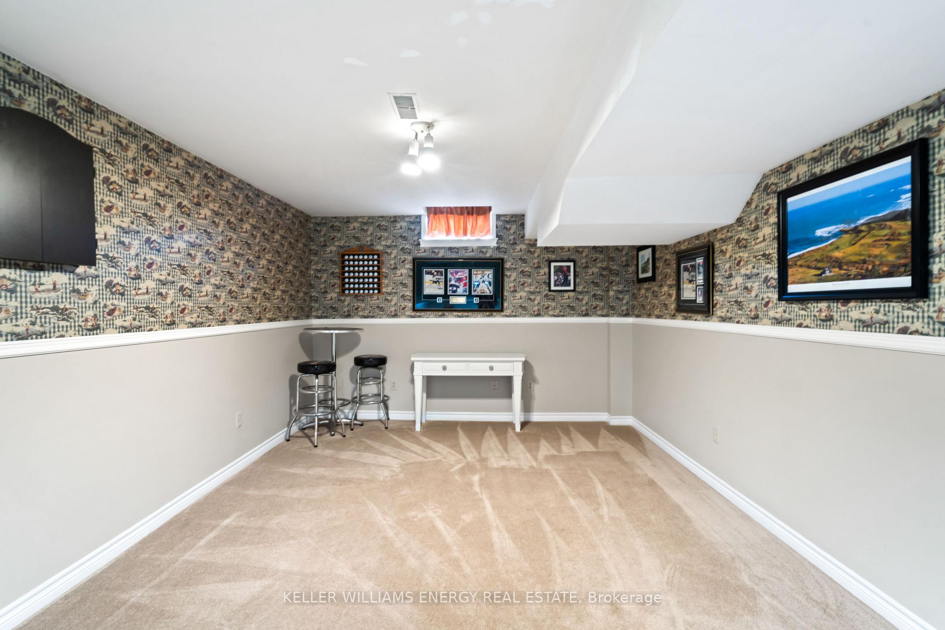 Photo 26 of 55 Strathmanor Drive, Clarington, Bowmanville — HOMEH