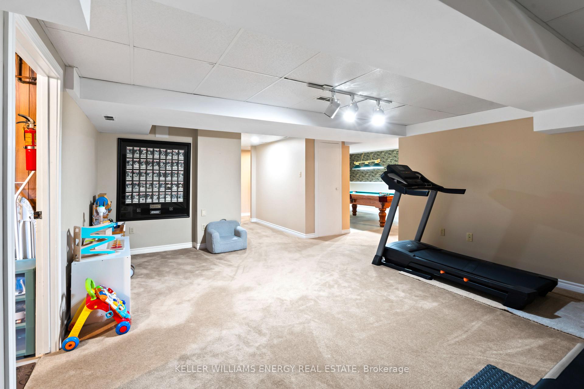 Photo 27 of 55 Strathmanor Drive, Clarington, Bowmanville — HOMEH