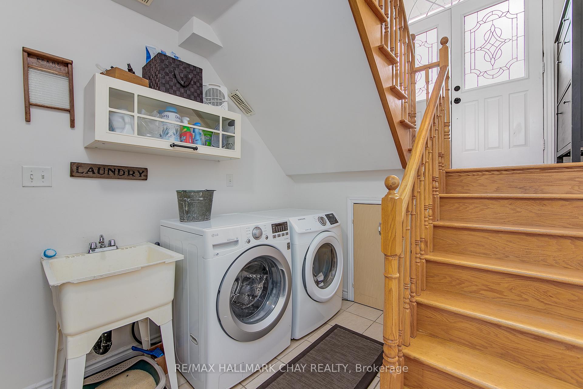 Photo 23 of 31 Esther Drive, Barrie, Painswick South — HOMEH