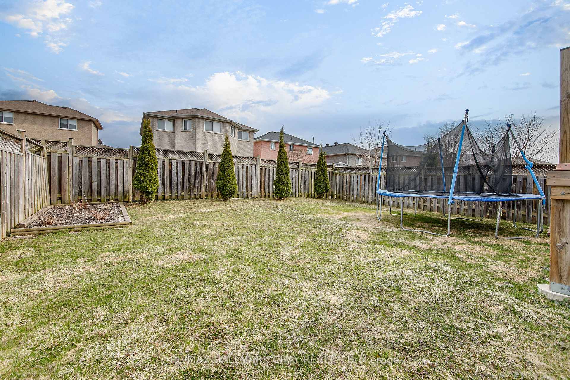 Photo 25 of 31 Esther Drive, Barrie, Painswick South — HOMEH