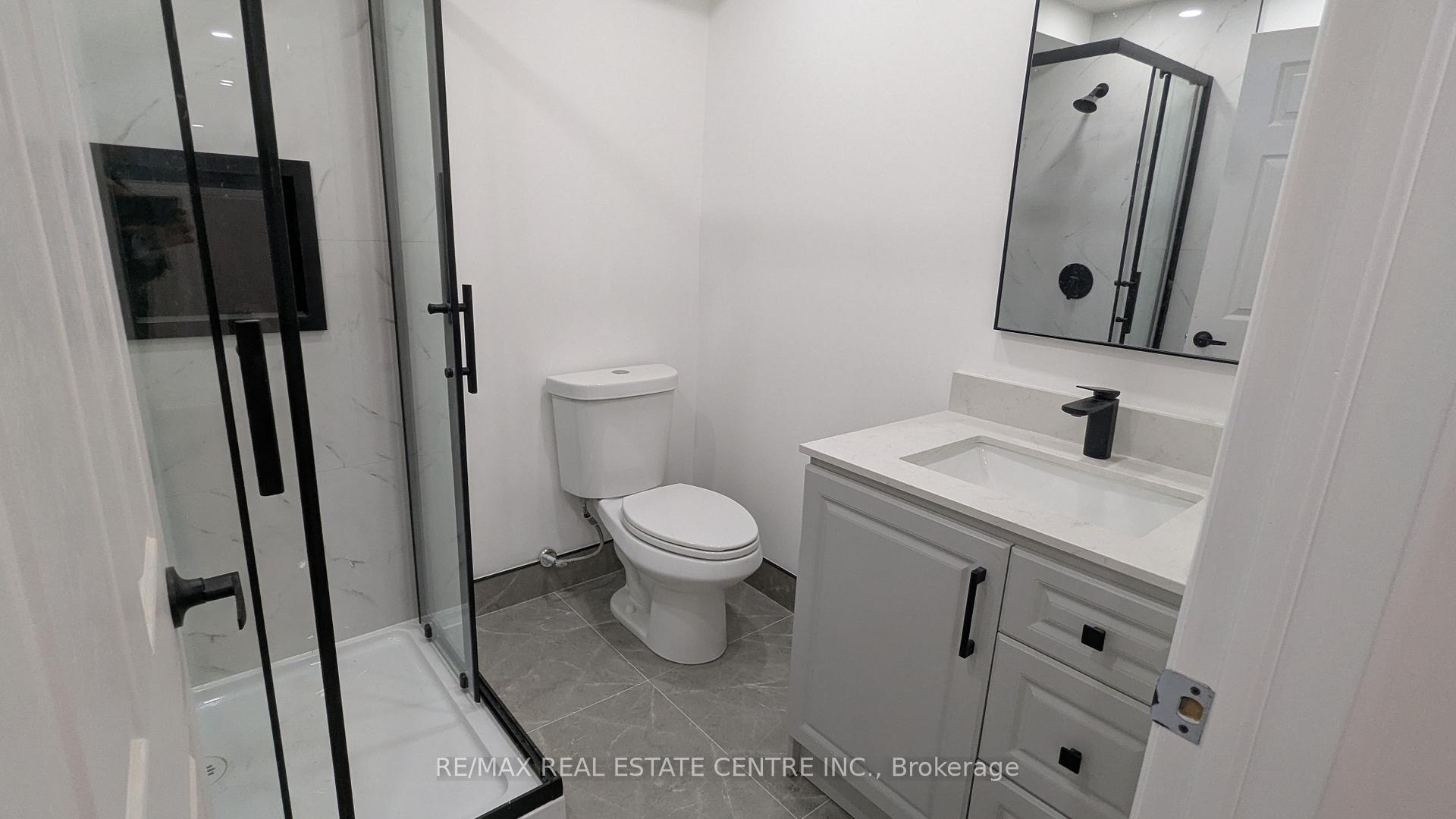 Photo 5 of Unit Basement, 21 Summerdale Crescent, Brampton, Fletcher's Meadow — HOMEH