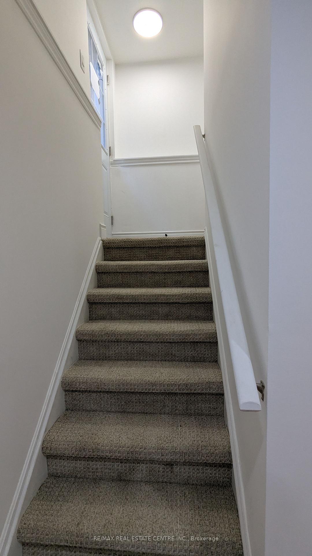 Photo 13 of Unit Basement, 21 Summerdale Crescent, Brampton, Fletcher's Meadow — HOMEH