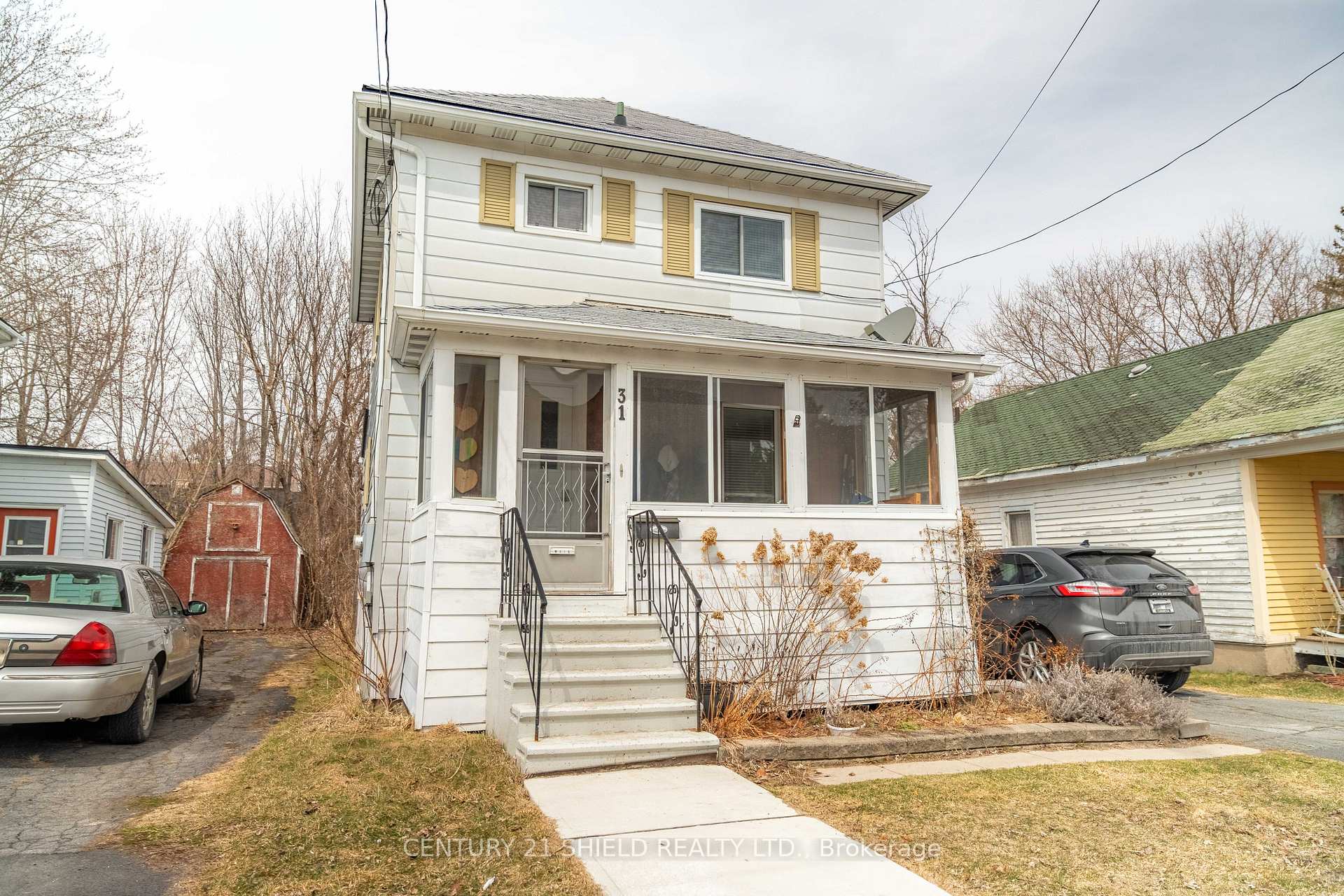 Front of 31 5th Street W