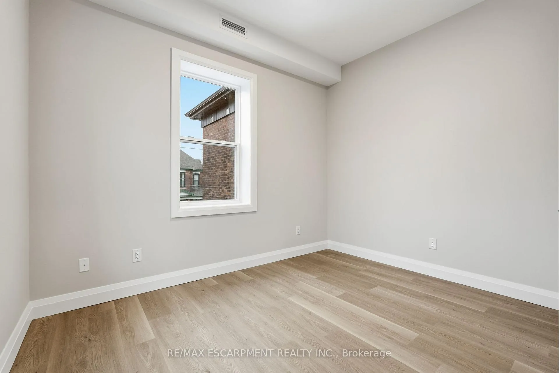 Photo 26 of Unit 3, 231 Park Street N, Hamilton, Central — HOMEH