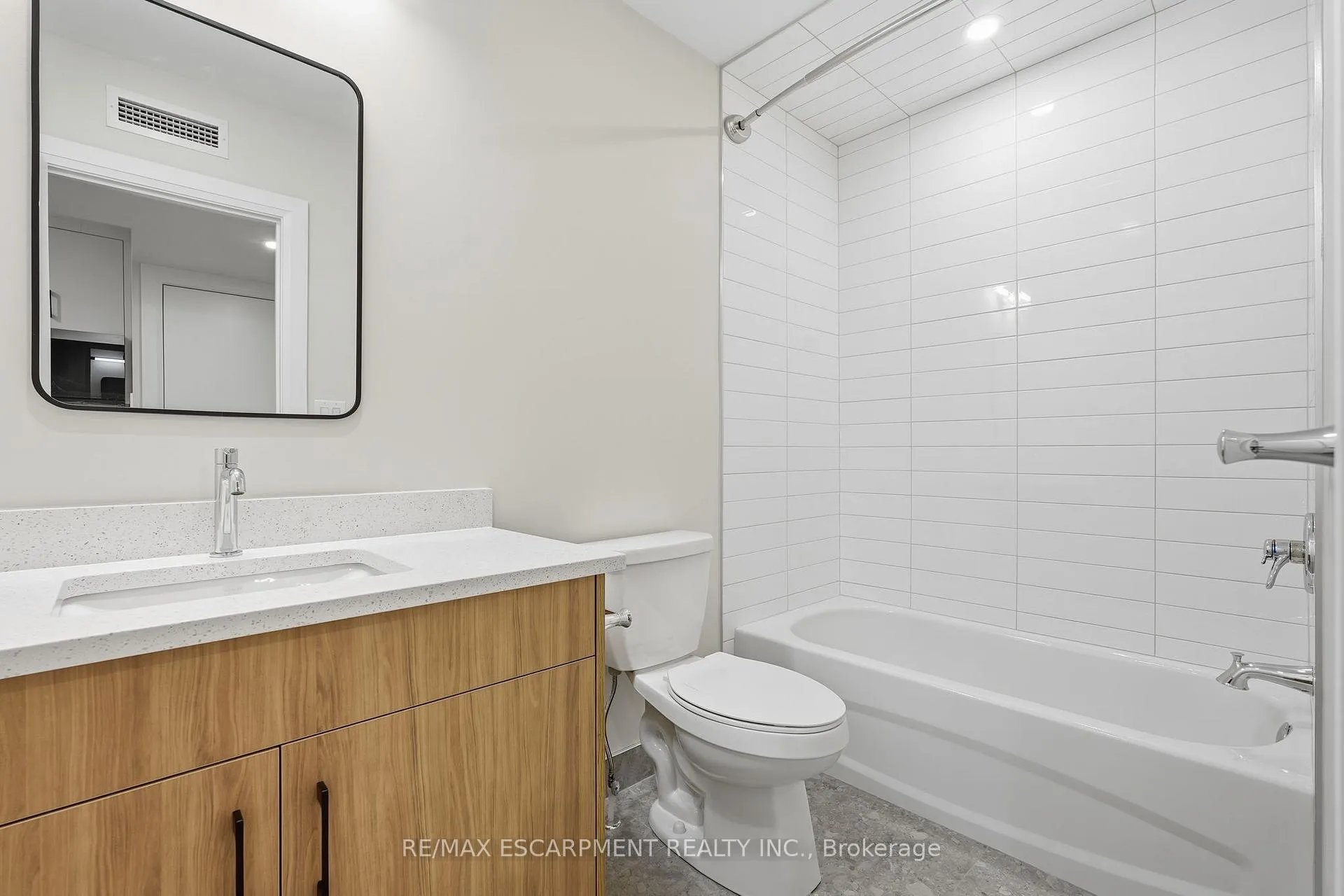 Photo 35 of Unit 3, 231 Park Street N, Hamilton, Central — HOMEH
