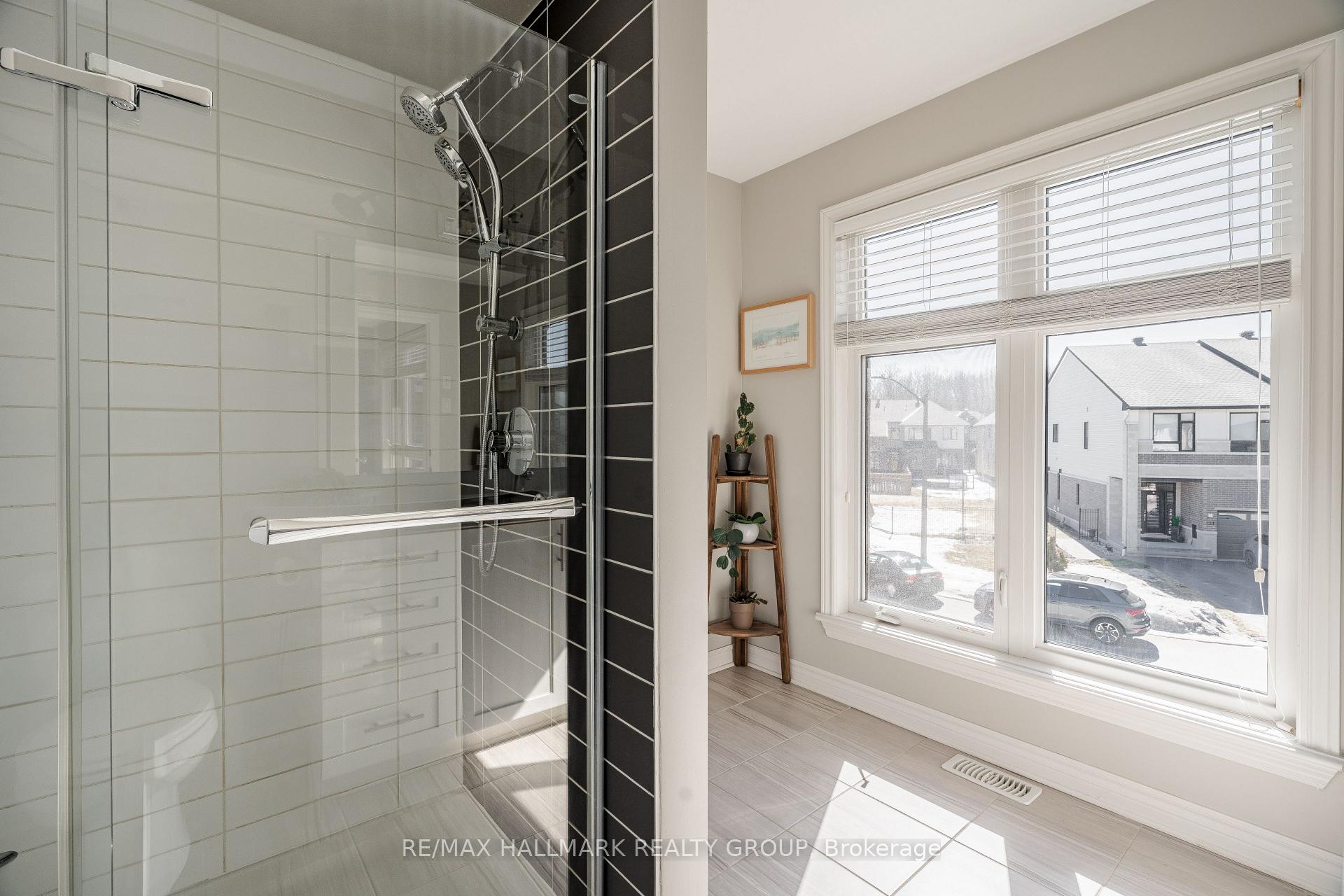Photo 26 of 128 Larimar Circle, Ottawa, Riverside South/Gloucester Glen — HOMEH