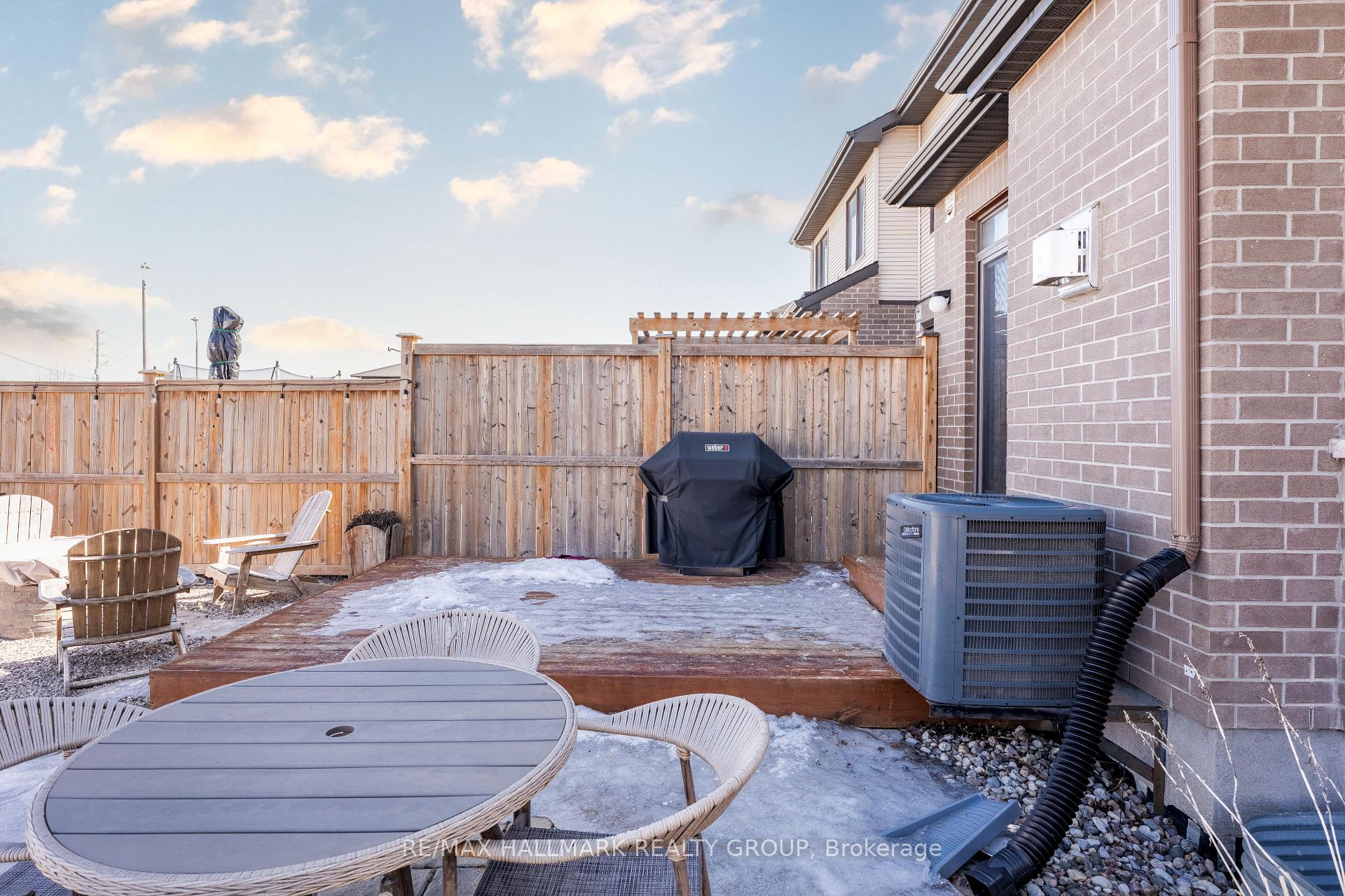 Photo 47 of 128 Larimar Circle, Ottawa, Riverside South/Gloucester Glen — HOMEH