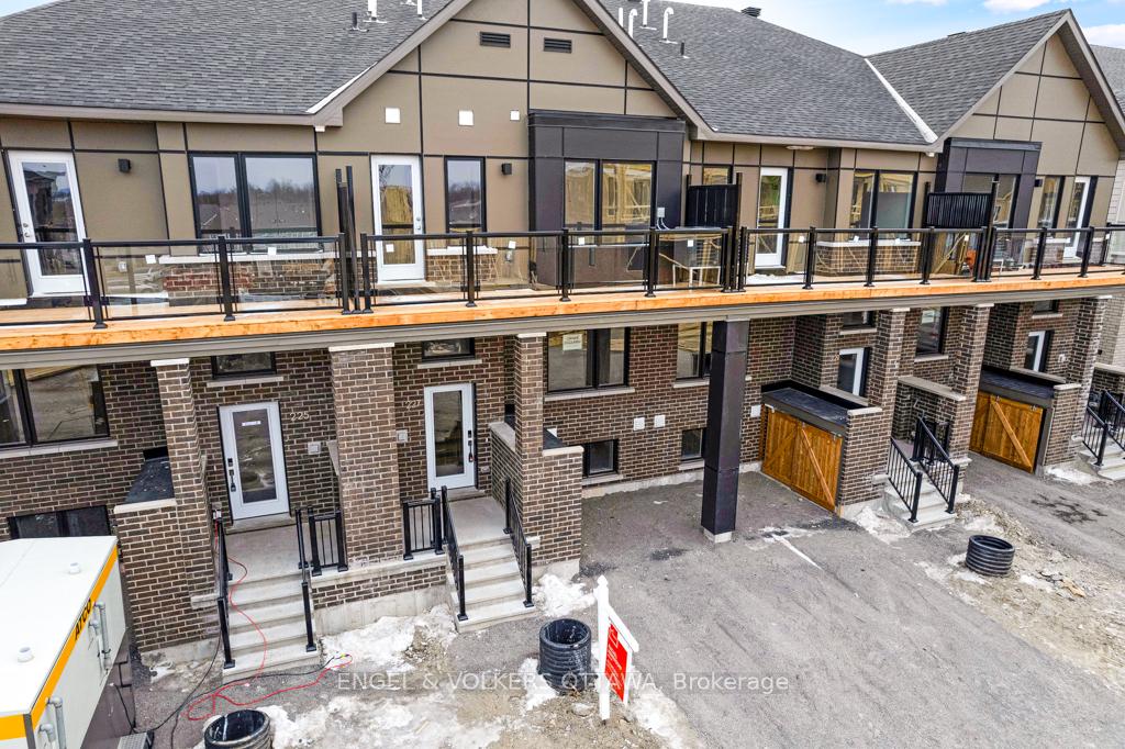 Front of 227 Speckled Alder Row