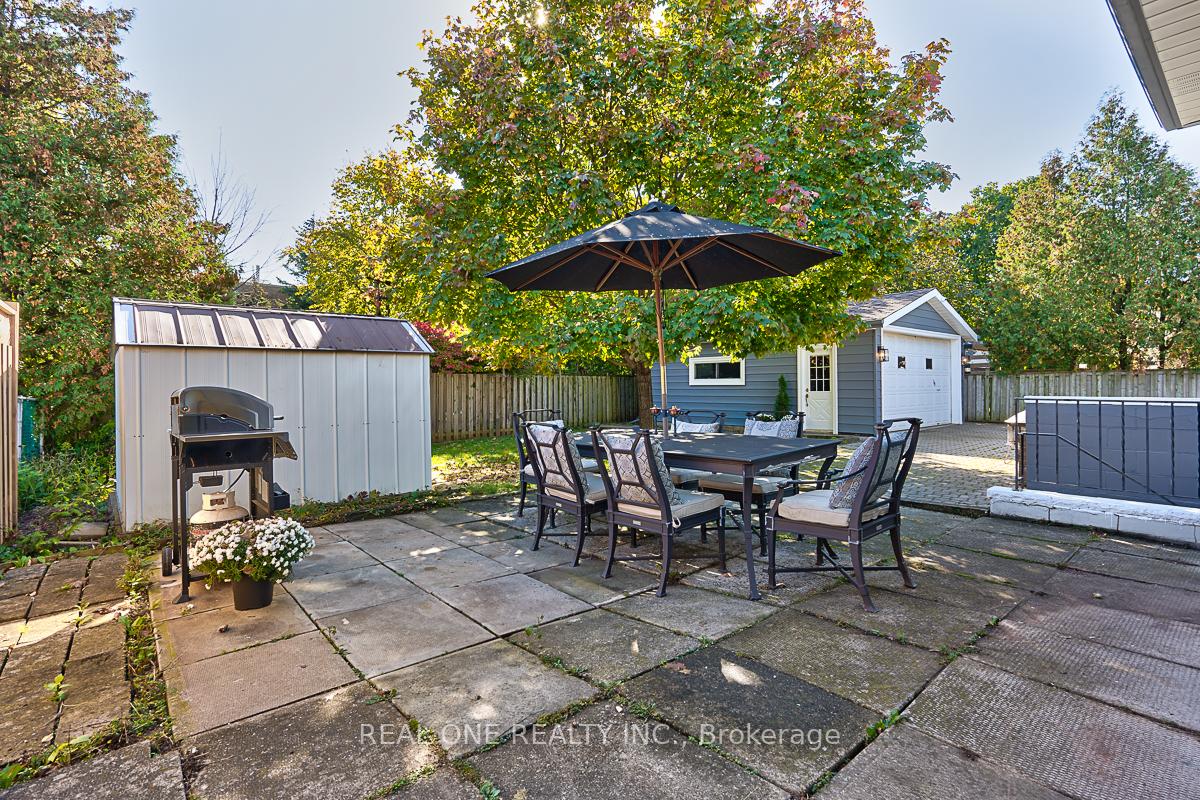 Photo 29 of 4524 Longmoor Drive, Burlington, Shoreacres — HOMEH