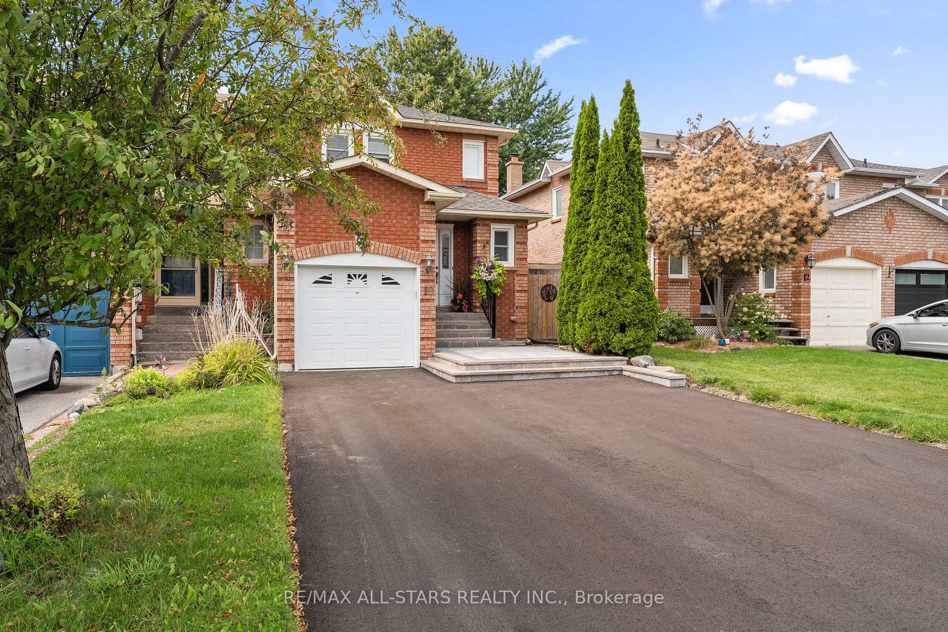 Photo 4 of 10 Skybird Lane, Georgina, Keswick North — HOMEH