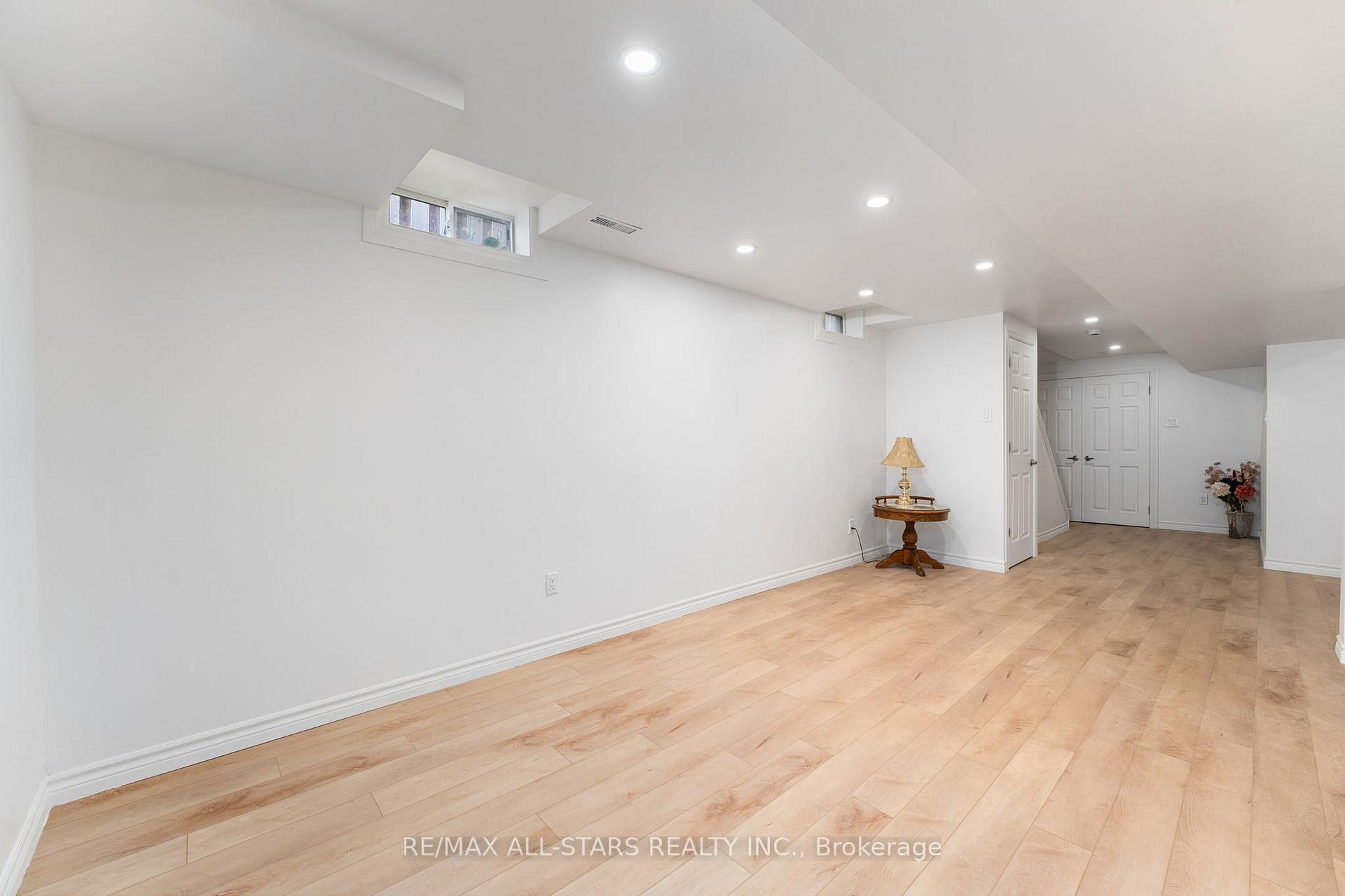 Photo 25 of 10 Skybird Lane, Georgina, Keswick North — HOMEH