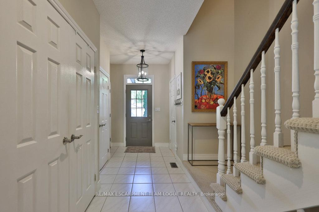 Photo 4 of 2152 Crosswinds Court, Burlington, Rose — HOMEH