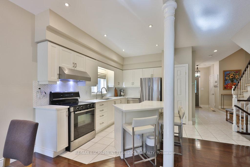 Photo 7 of 2152 Crosswinds Court, Burlington, Rose — HOMEH