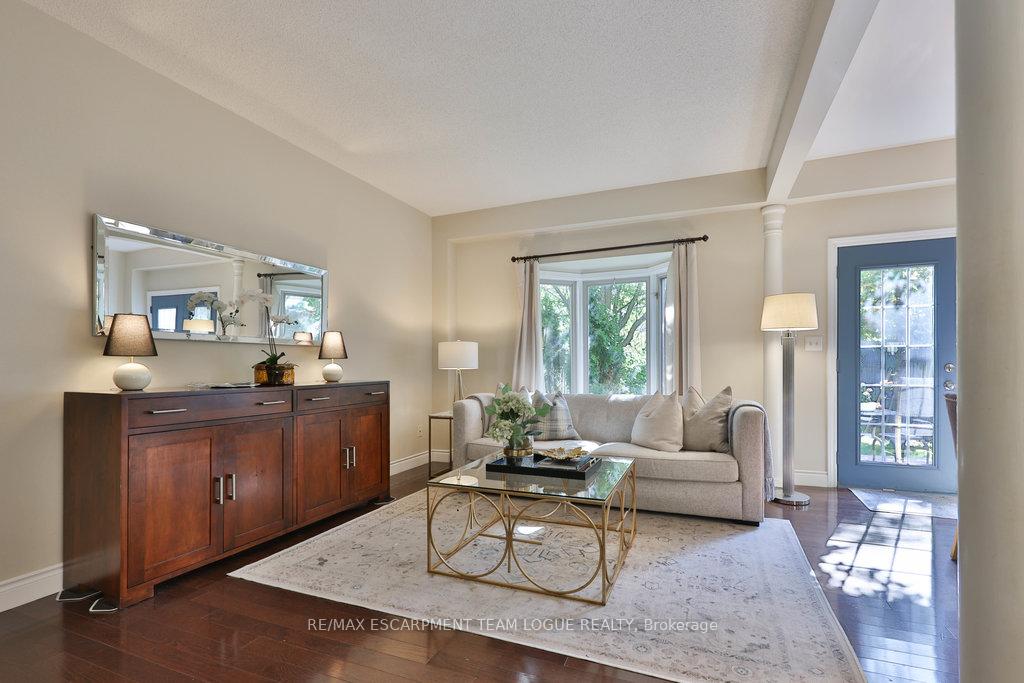 Photo 11 of 2152 Crosswinds Court, Burlington, Rose — HOMEH
