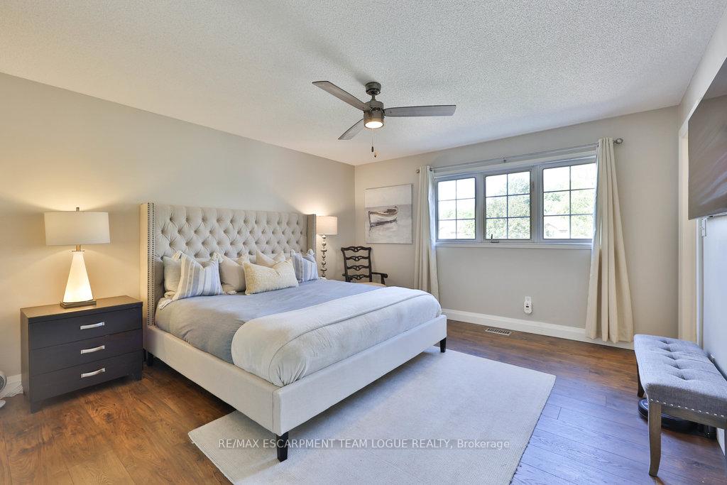 Photo 15 of 2152 Crosswinds Court, Burlington, Rose — HOMEH