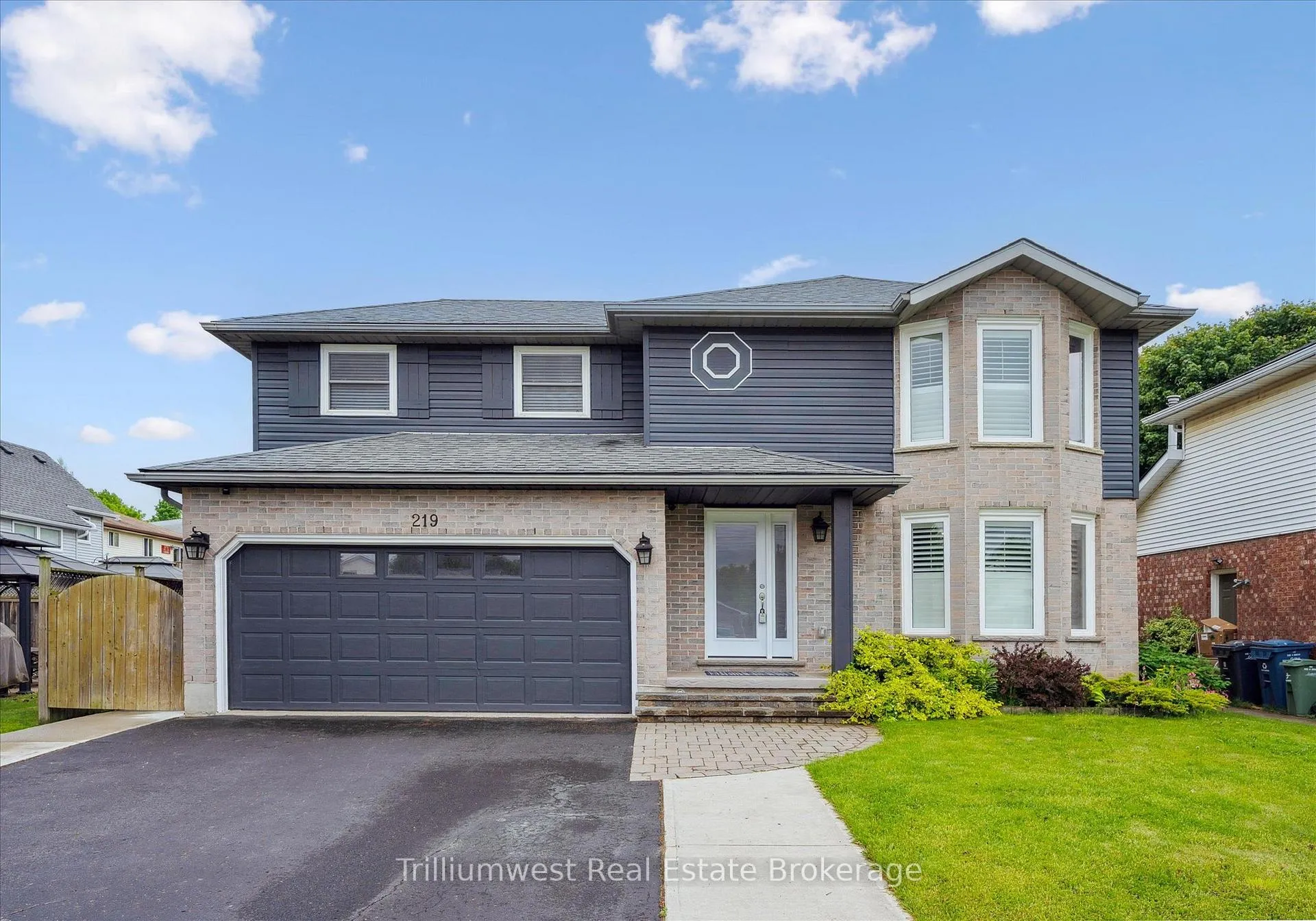 Front of 219 Elmira Road S