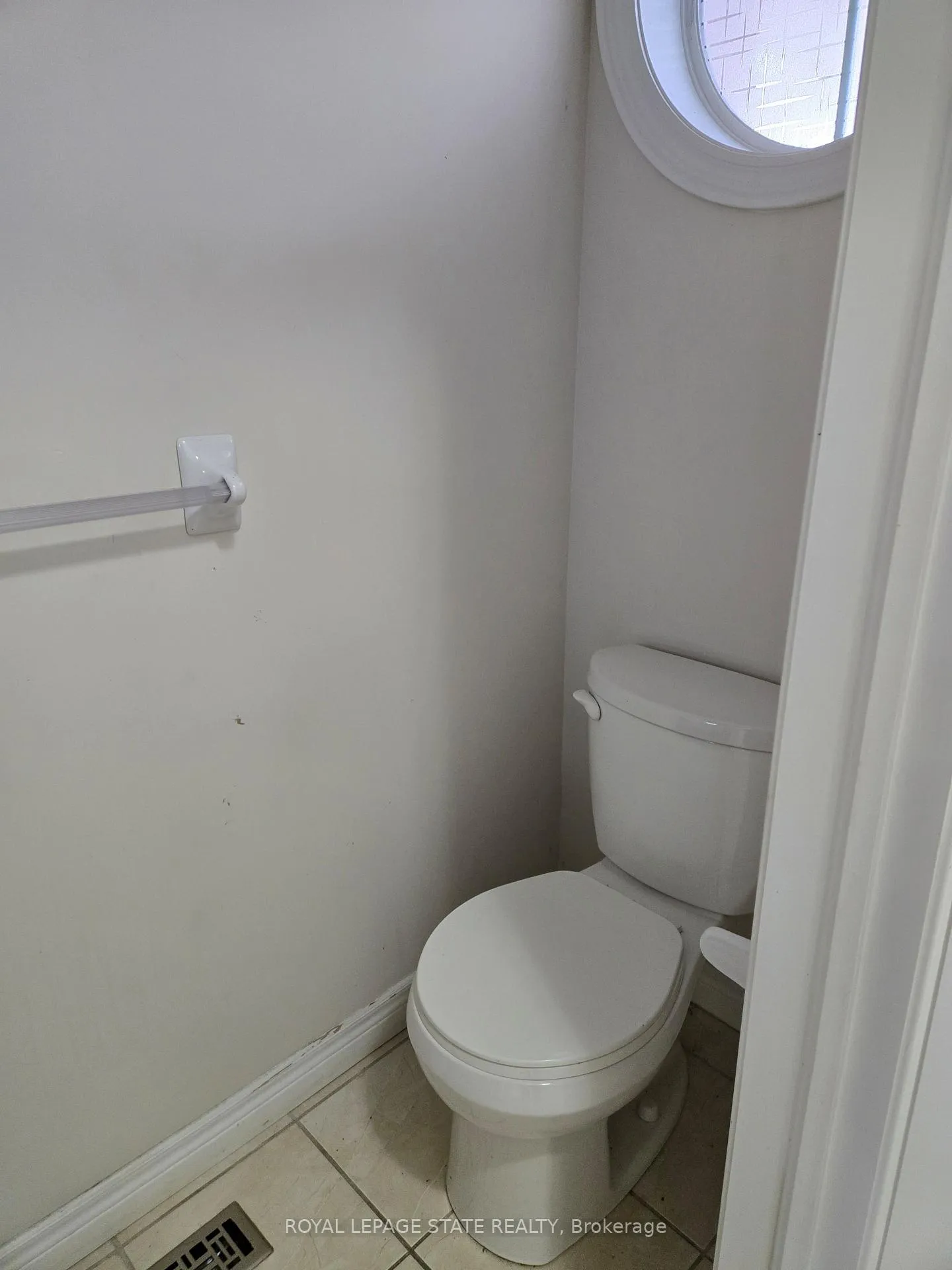 Photo 18 of Unit 19, 7 Lakelawn Road, Grimsby, Grimsby Beach — HOMEH