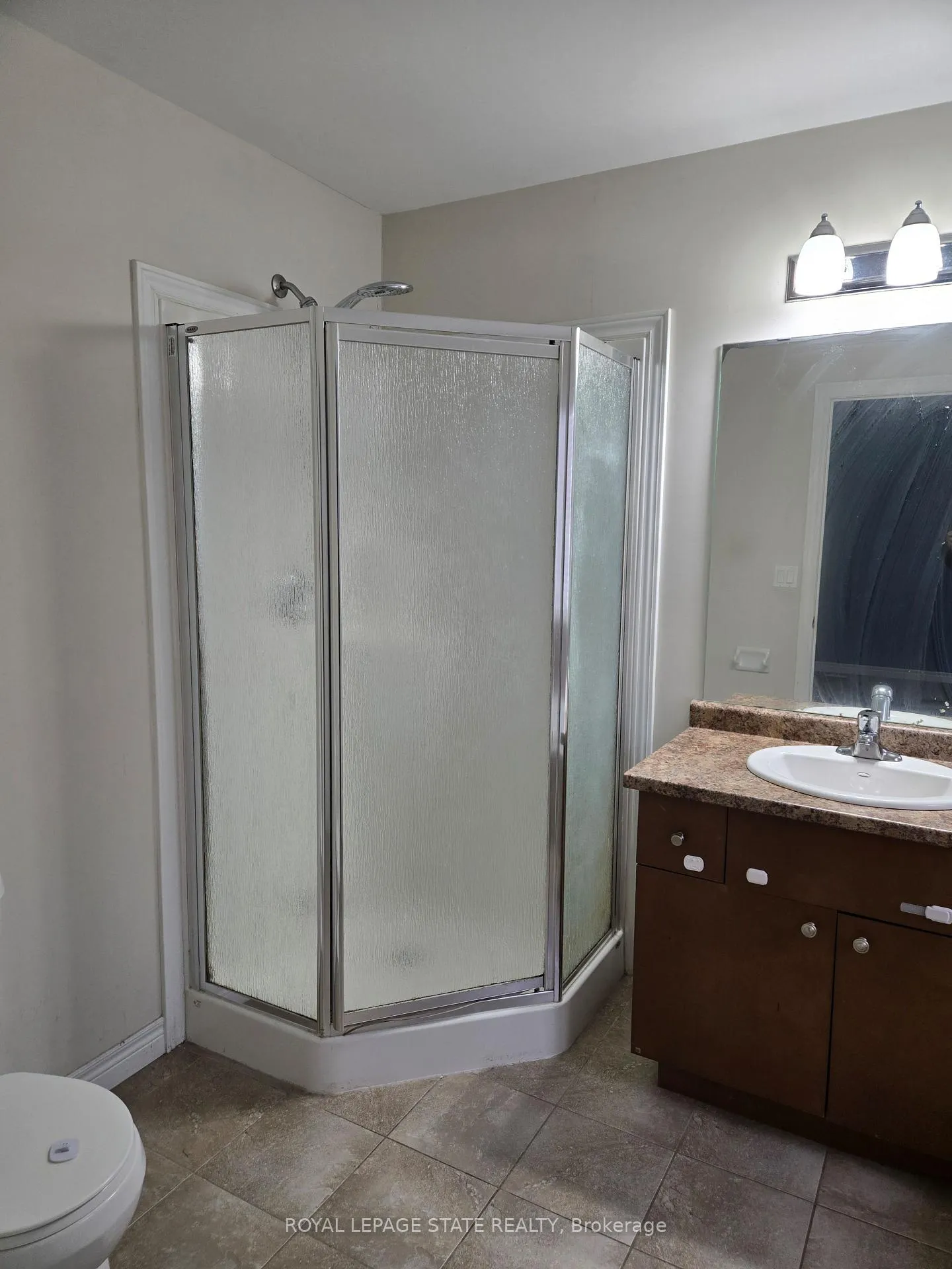 Photo 39 of Unit 19, 7 Lakelawn Road, Grimsby, Grimsby Beach — HOMEH