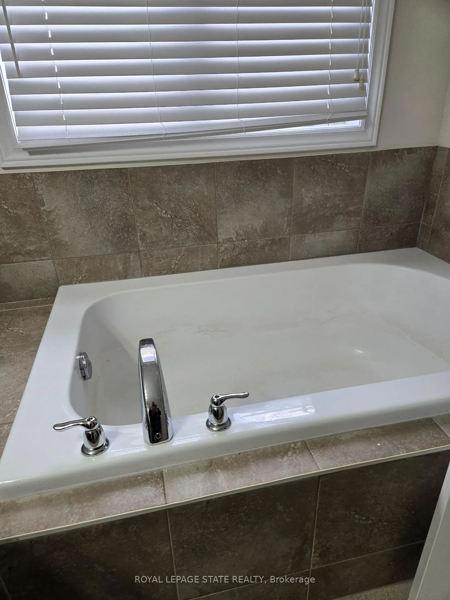 Photo 41 of Unit 19, 7 Lakelawn Road, Grimsby, Grimsby Beach — HOMEH