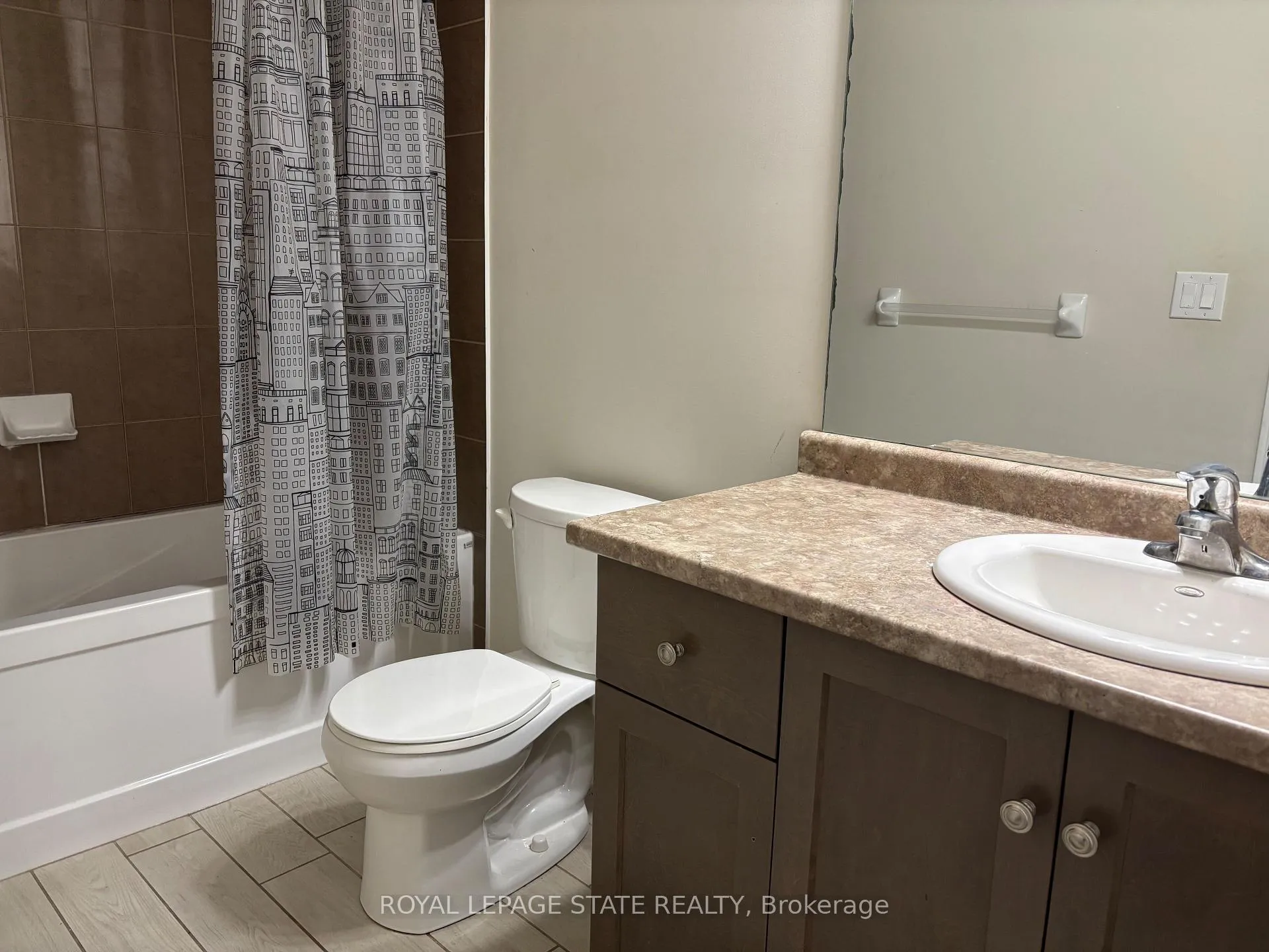 Photo 81 of Unit 19, 7 Lakelawn Road, Grimsby, Grimsby Beach — HOMEH