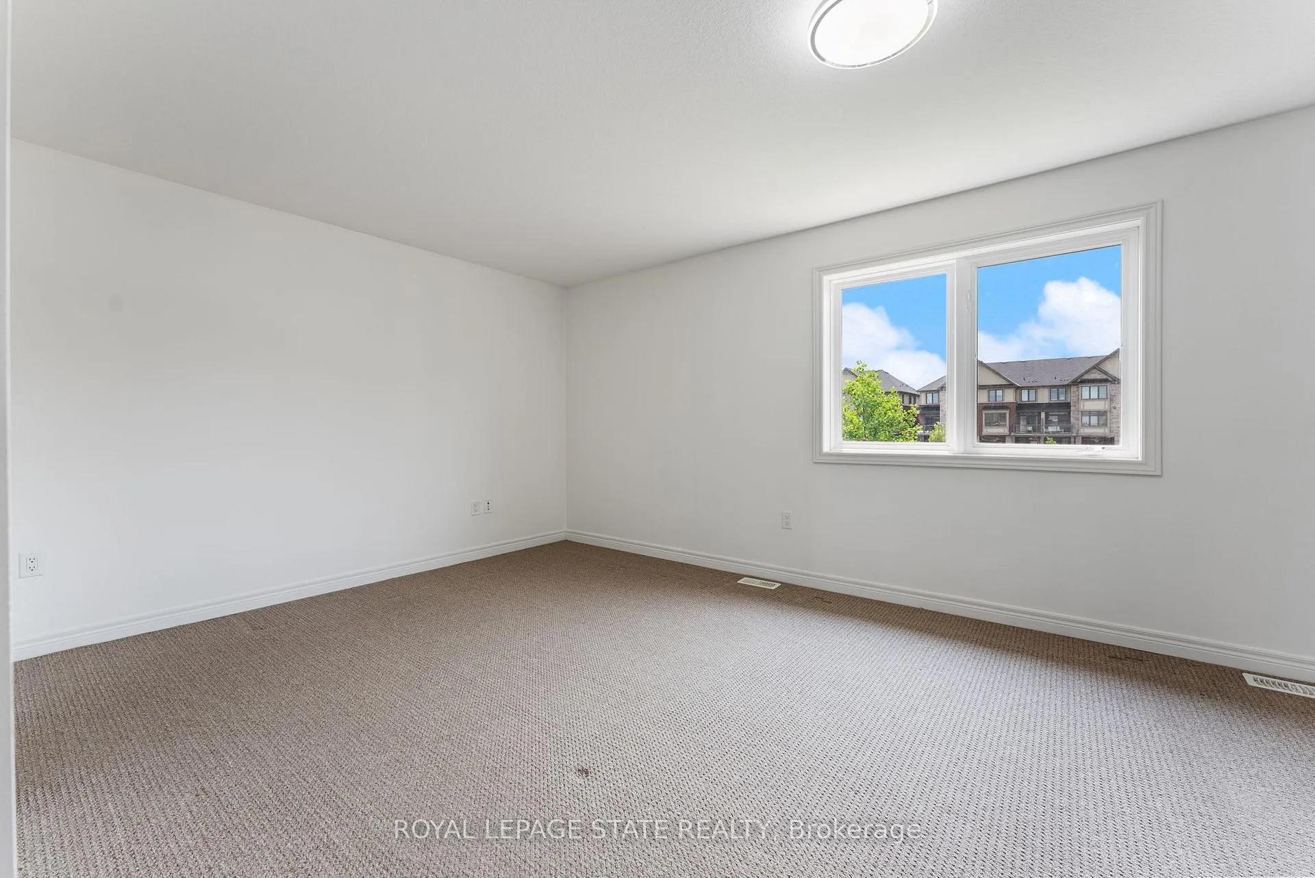 Photo 28 of 68 Dodman Crescent, Hamilton, Meadowlands — HOMEH