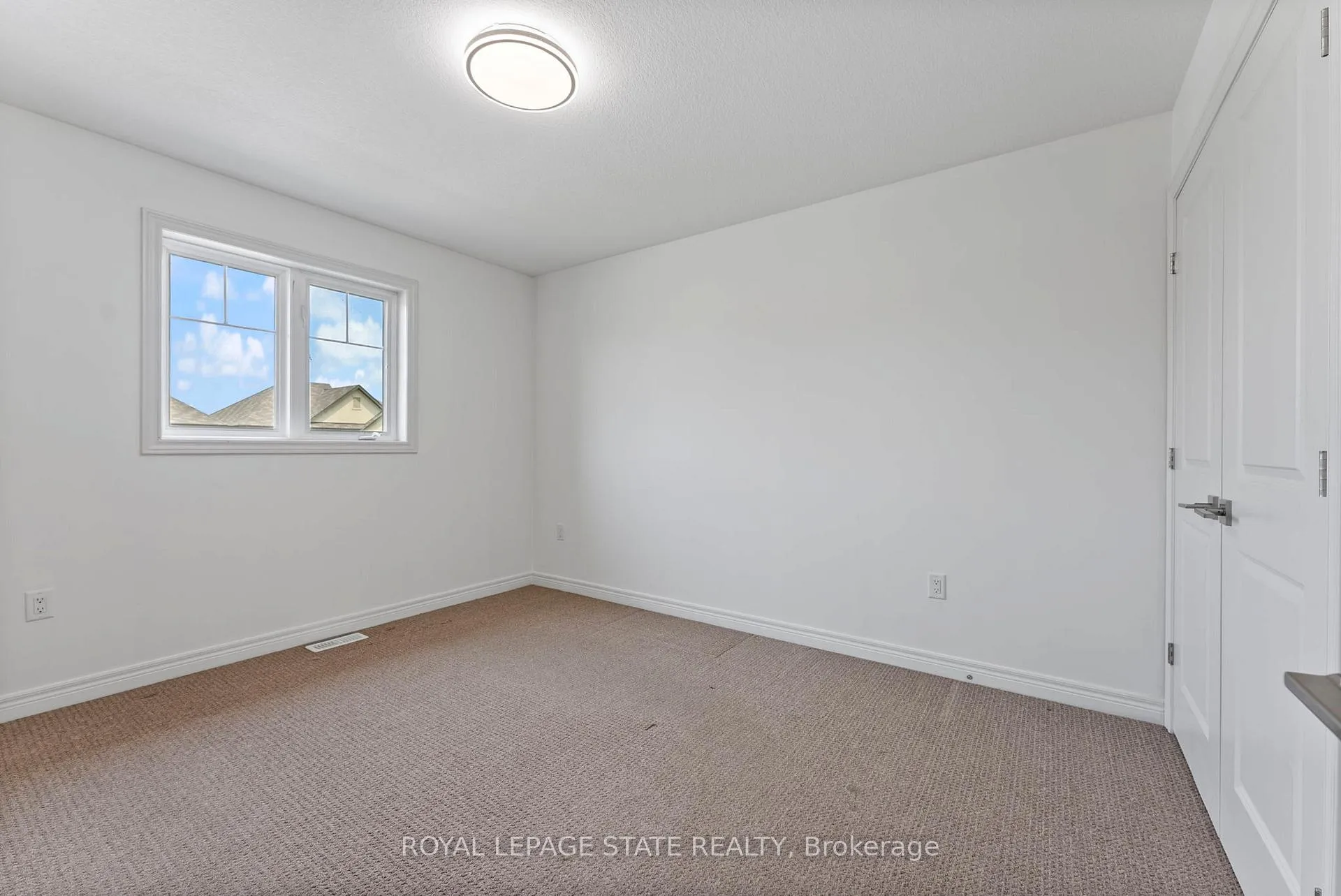 Photo 55 of 68 Dodman Crescent, Hamilton, Meadowlands — HOMEH