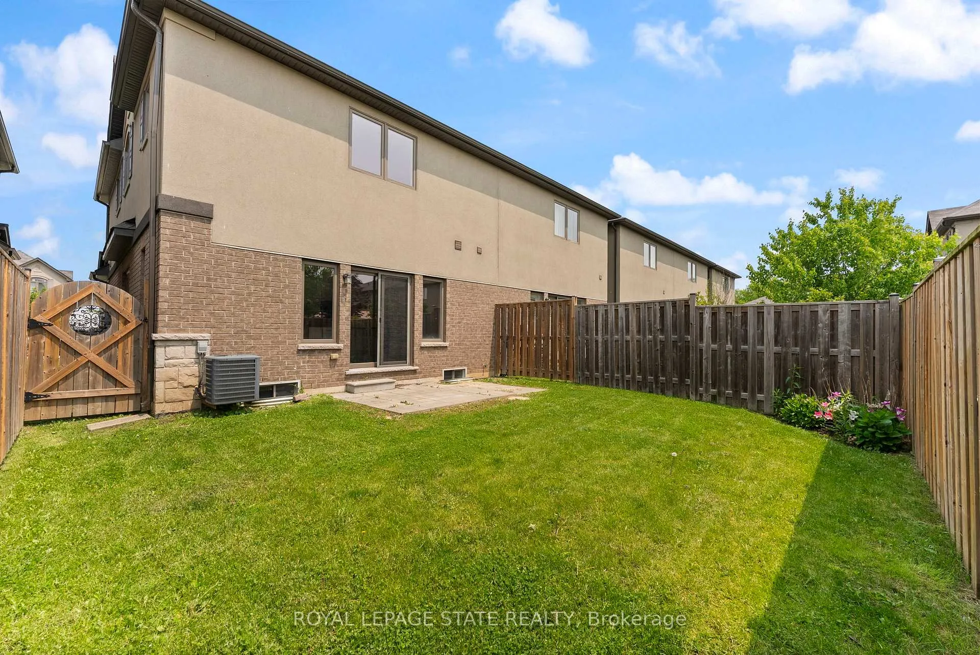 Photo 76 of 68 Dodman Crescent, Hamilton, Meadowlands — HOMEH