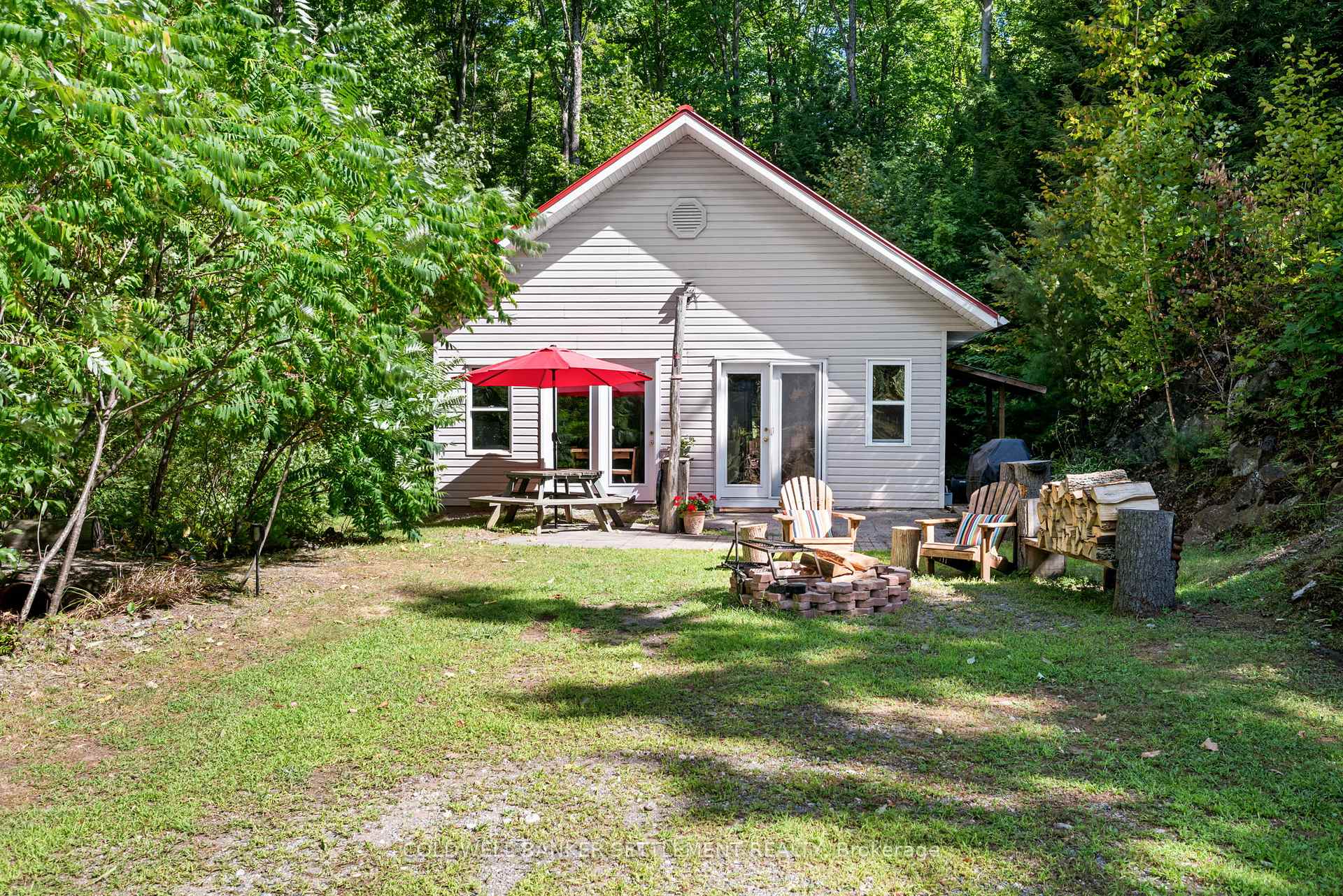 Front of 1167 Louden Lane
