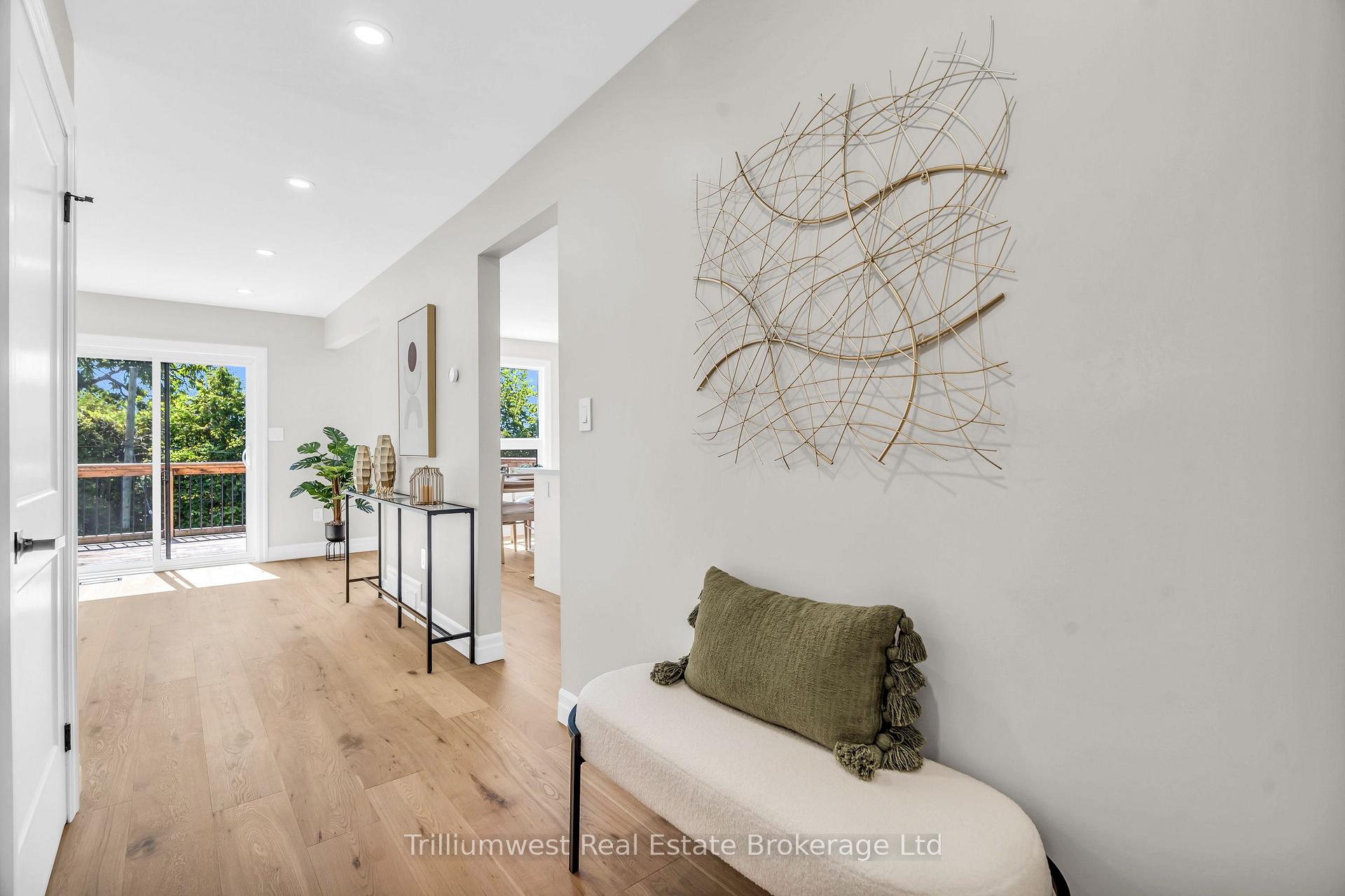Photo 9 of 8 Chadwick Avenue, Guelph, Junction/Onward Willow — HOMEH