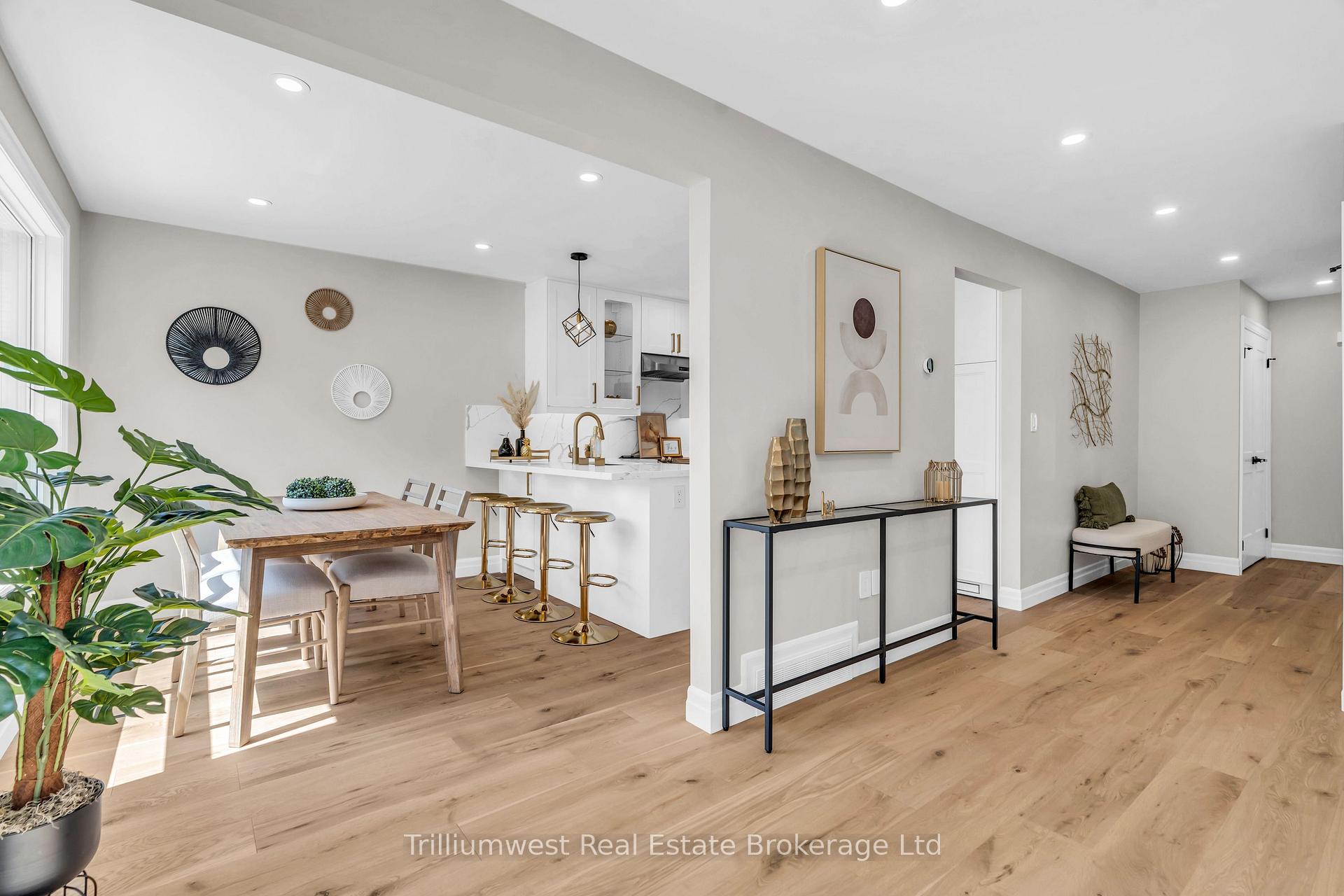 Photo 11 of 8 Chadwick Avenue, Guelph, Junction/Onward Willow — HOMEH