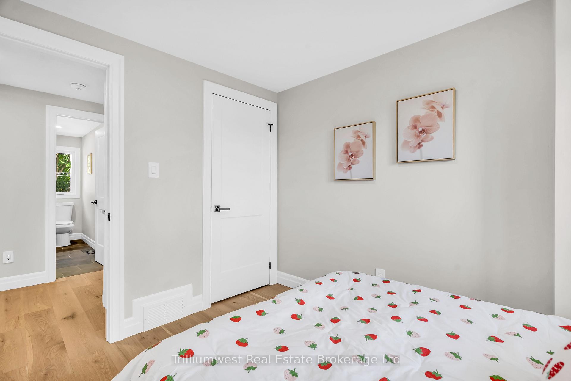 Photo 22 of 8 Chadwick Avenue, Guelph, Junction/Onward Willow — HOMEH
