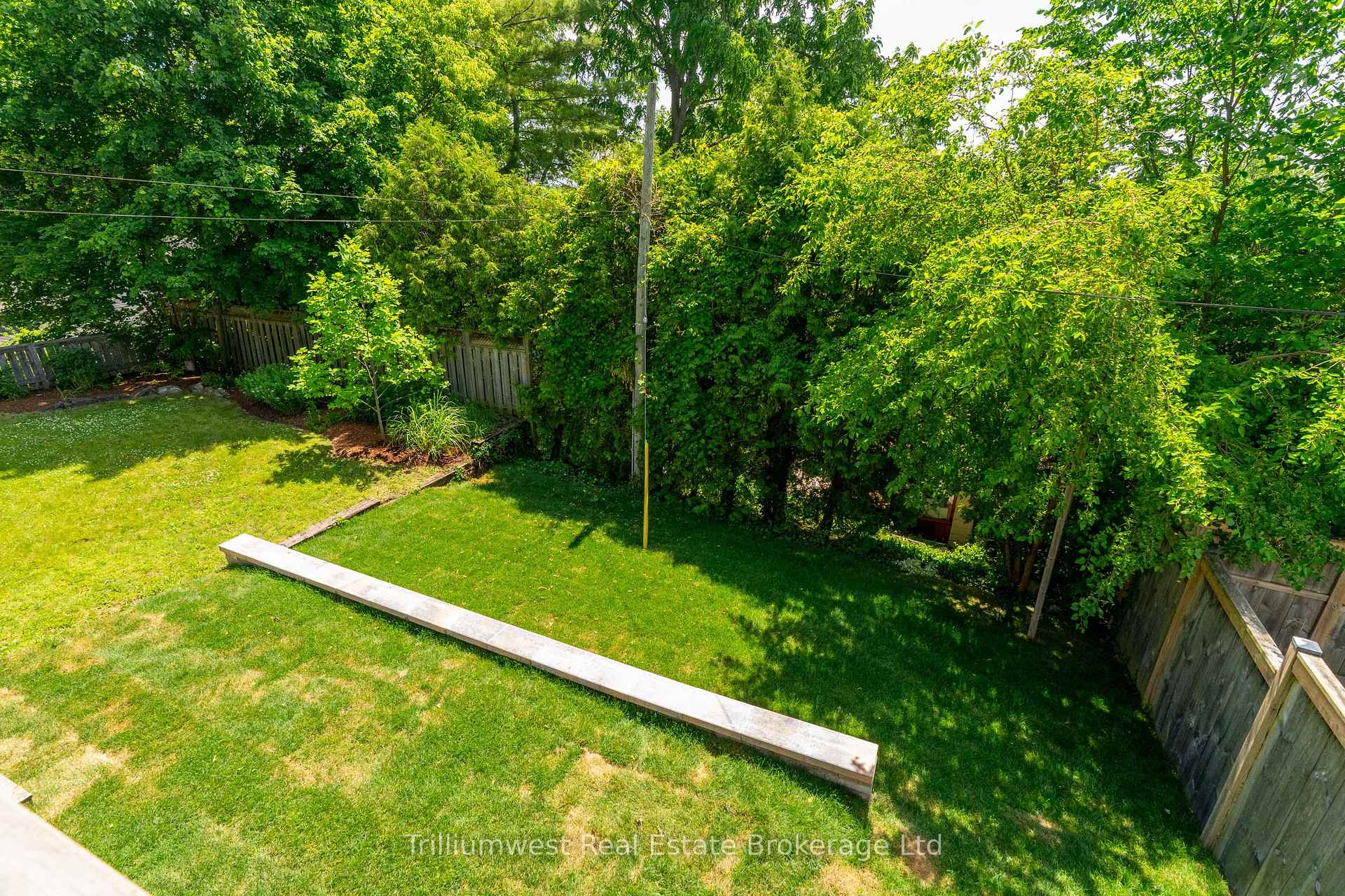 Photo 38 of 8 Chadwick Avenue, Guelph, Junction/Onward Willow — HOMEH
