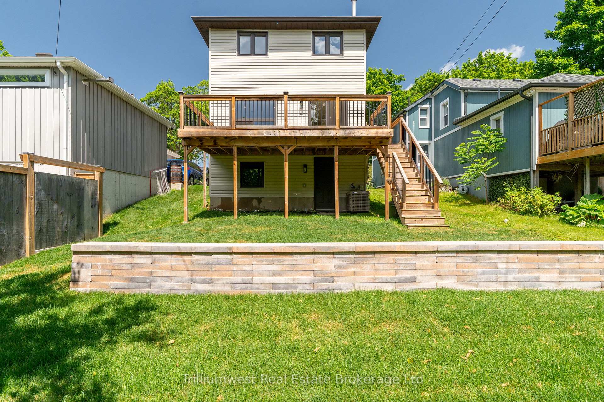 Photo 44 of 8 Chadwick Avenue, Guelph, Junction/Onward Willow — HOMEH